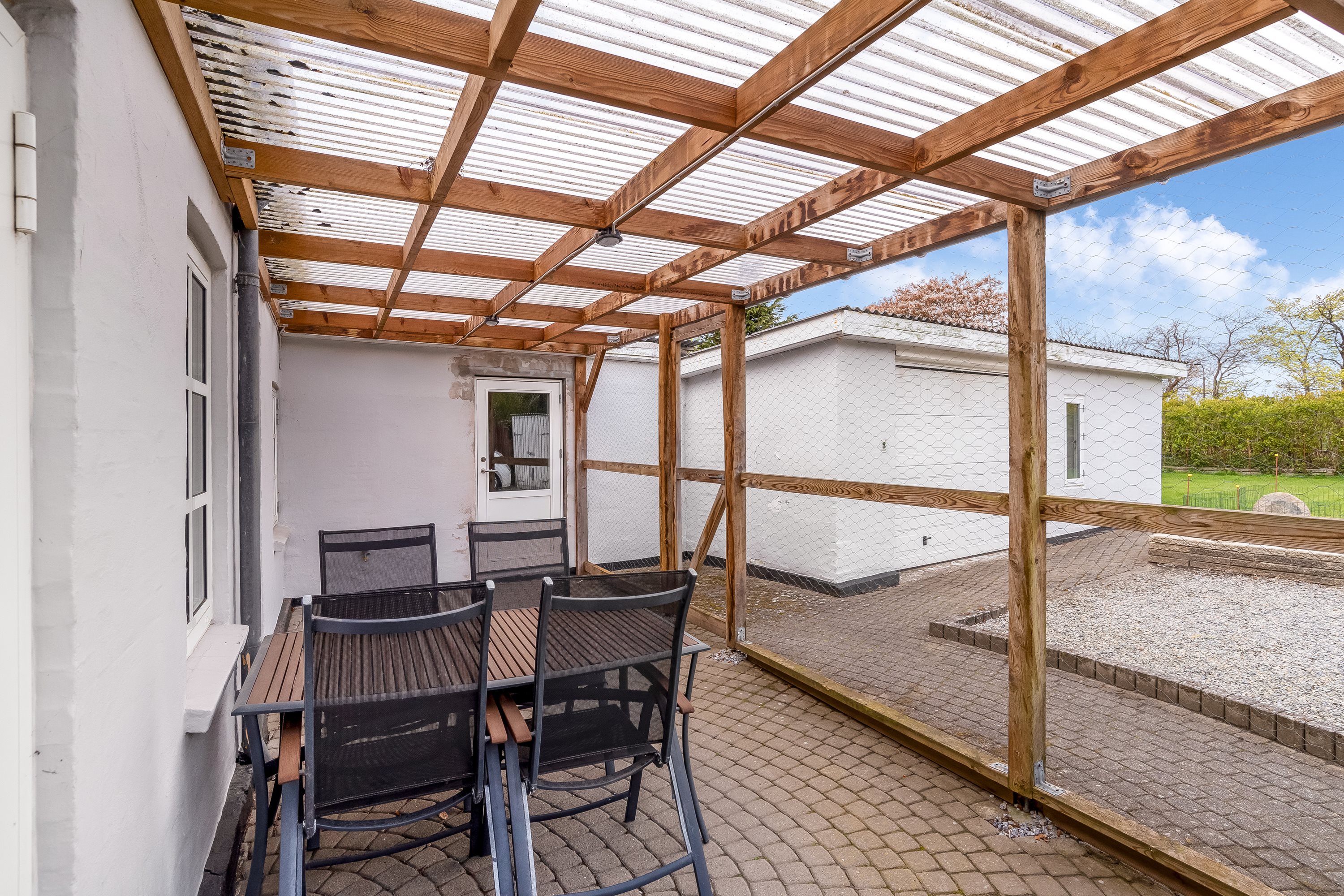 Fremhævet terrasse billede i fuldskærmstilstand. Billede af Lemvigvej 16, 7500 Holstebro