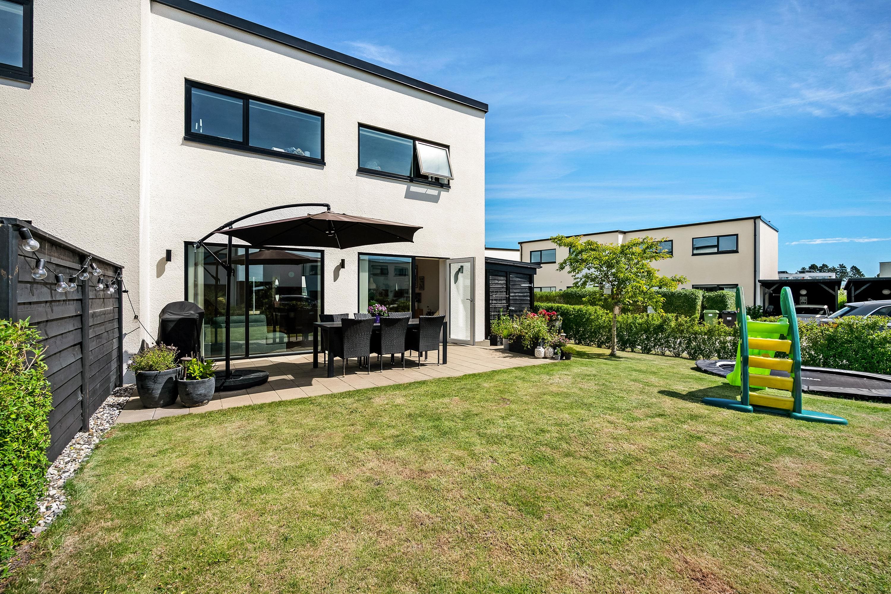 Miniaturebillede 1: ejendommen. Billede af Engelstoft 17A, 8520 Lystrup