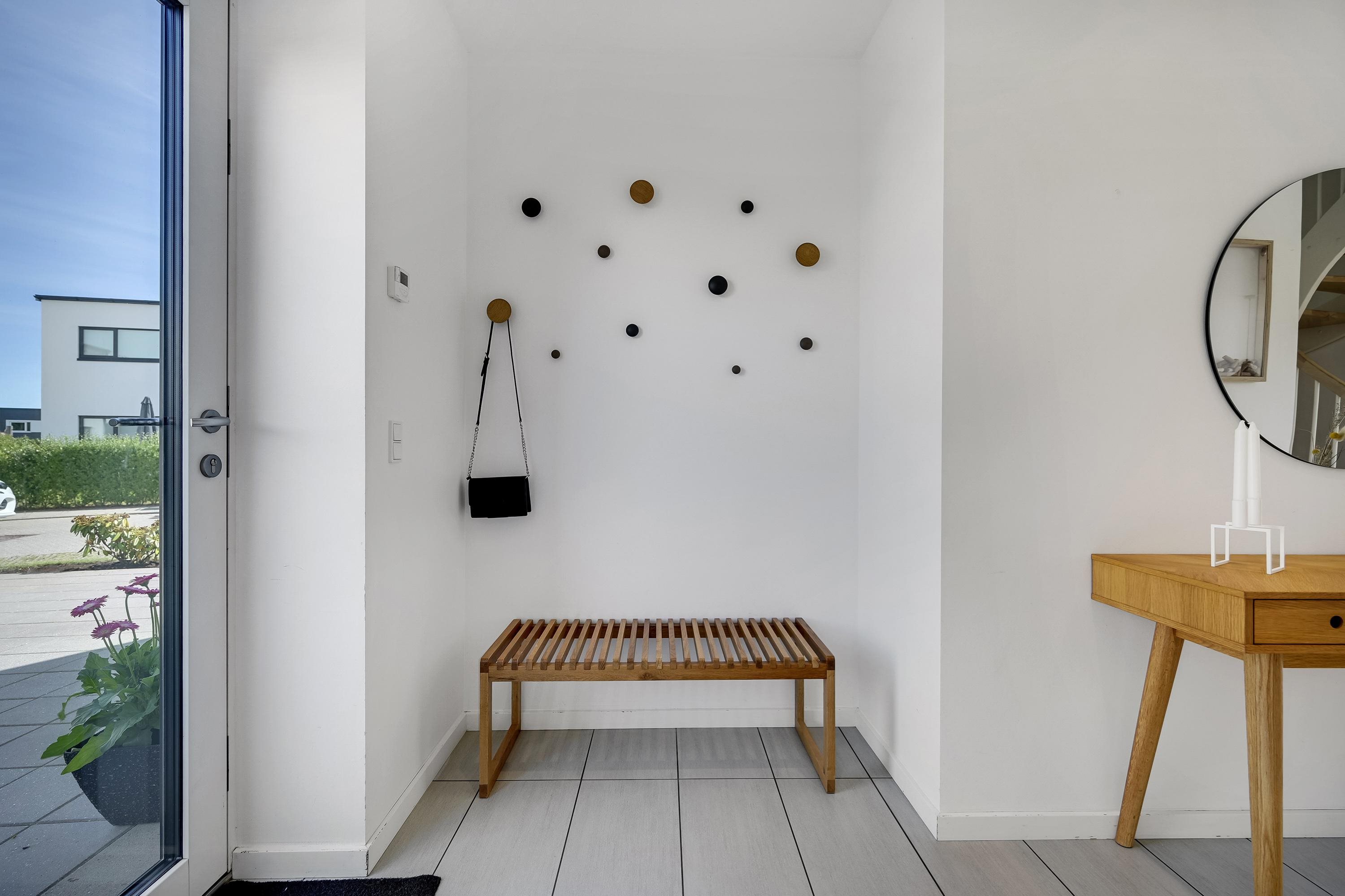 Fremhævet gang billede i fuldskærmstilstand. Billede af Engelstoft 17A, 8520 Lystrup