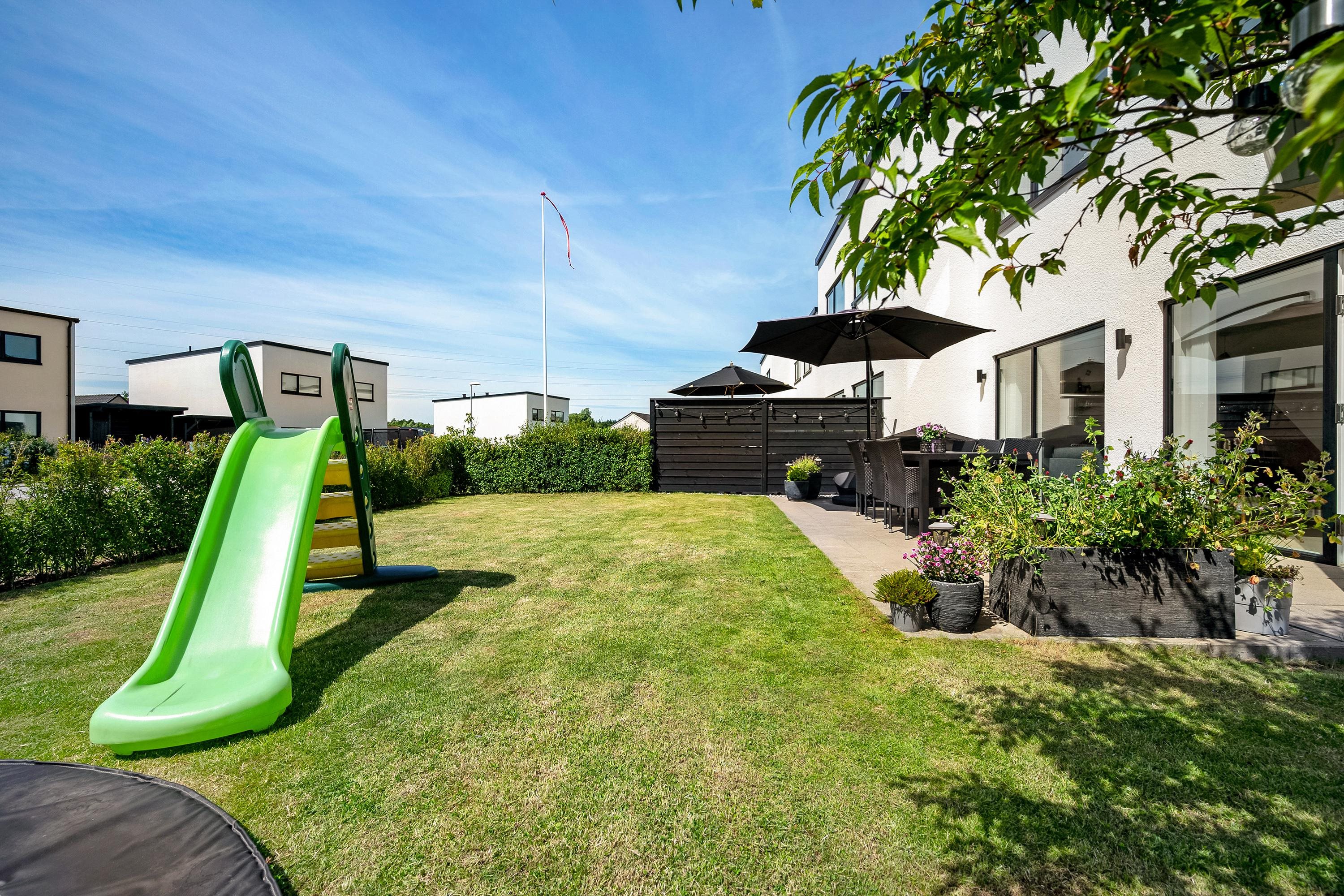 Fremhævet ejendommen billede i fuldskærmstilstand. Billede af Engelstoft 17A, 8520 Lystrup