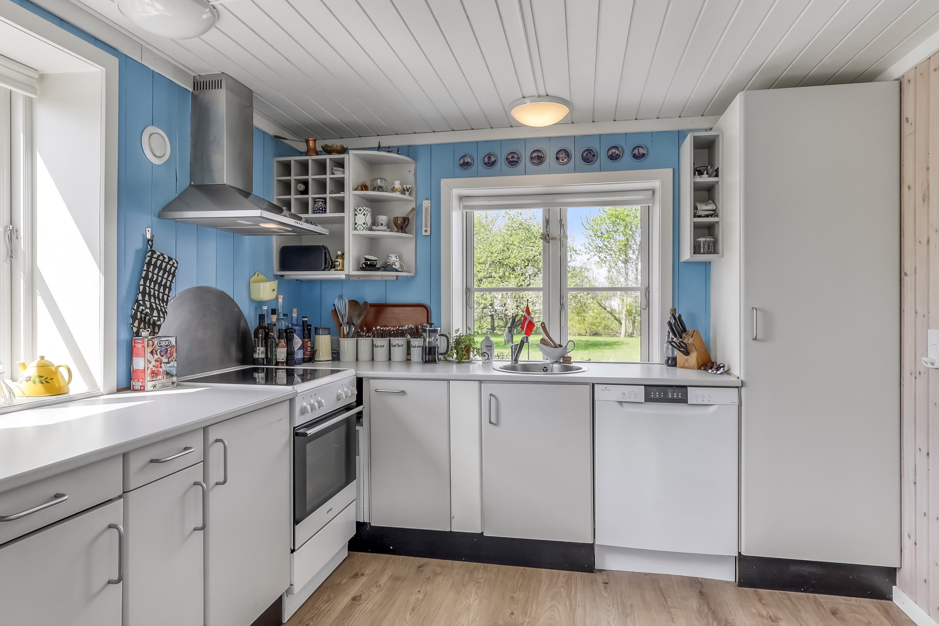 Fremhævet køkken billede i fuldskærmstilstand. Billede af Byvej 17, Sdr Longelse, 5900 Rudkøbing