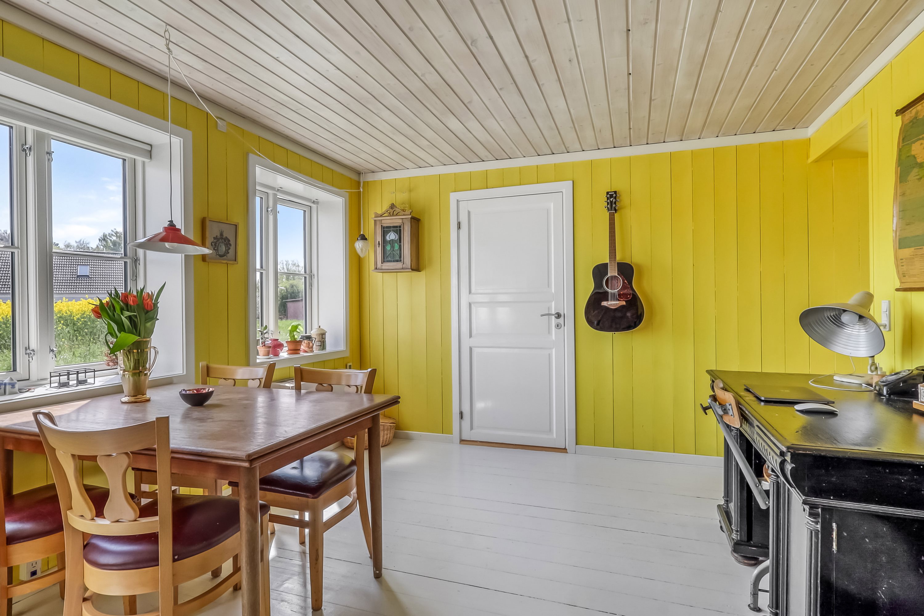 Fremhævet stue billede i fuldskærmstilstand. Billede af Byvej 17, Sdr Longelse, 5900 Rudkøbing