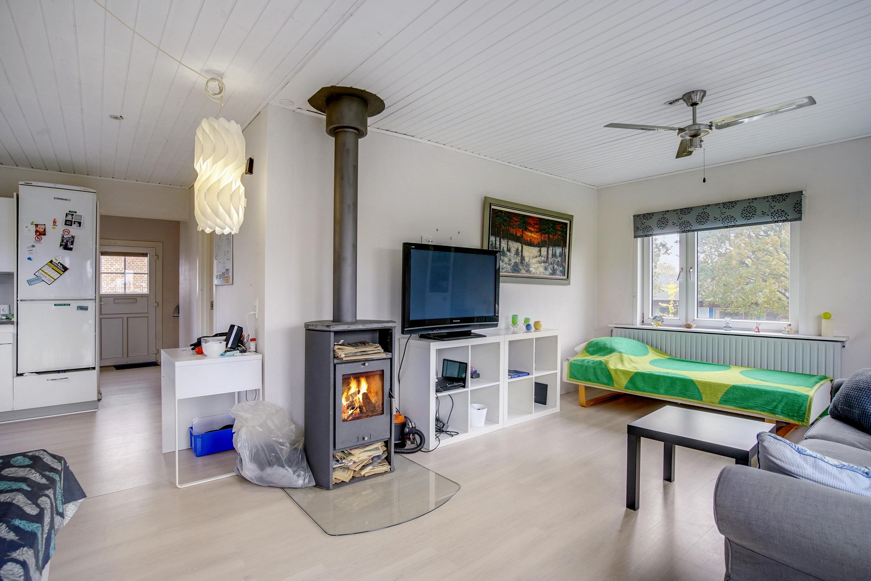 Fremhævet stue billede i fuldskærmstilstand. Billede af Dybdalsvej 6, 6800 Varde