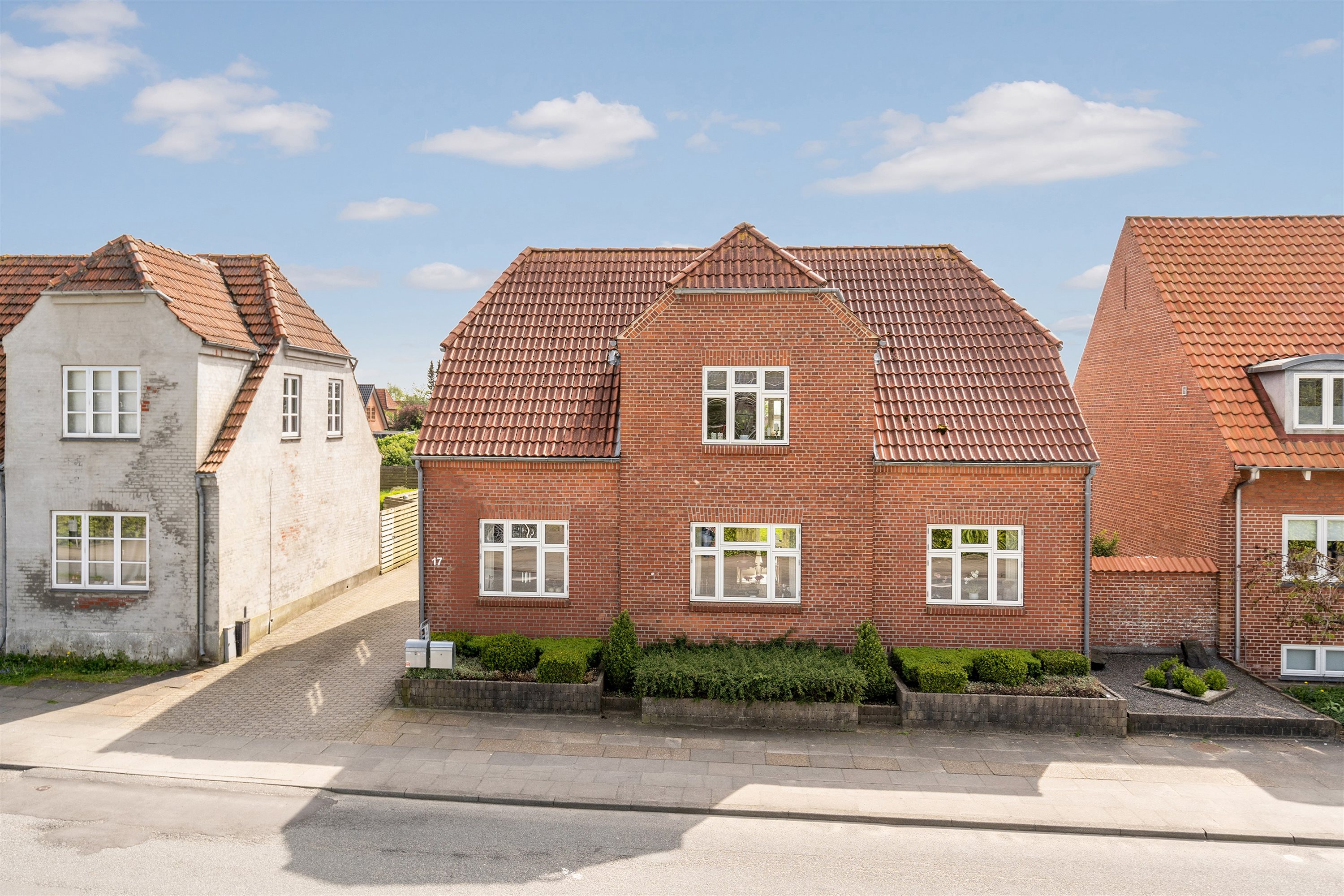 Fremhævet ejendommen billede i fuldskærmstilstand. Billede af Tjæreborg Stationsvej 17, 6731 Tjæreborg