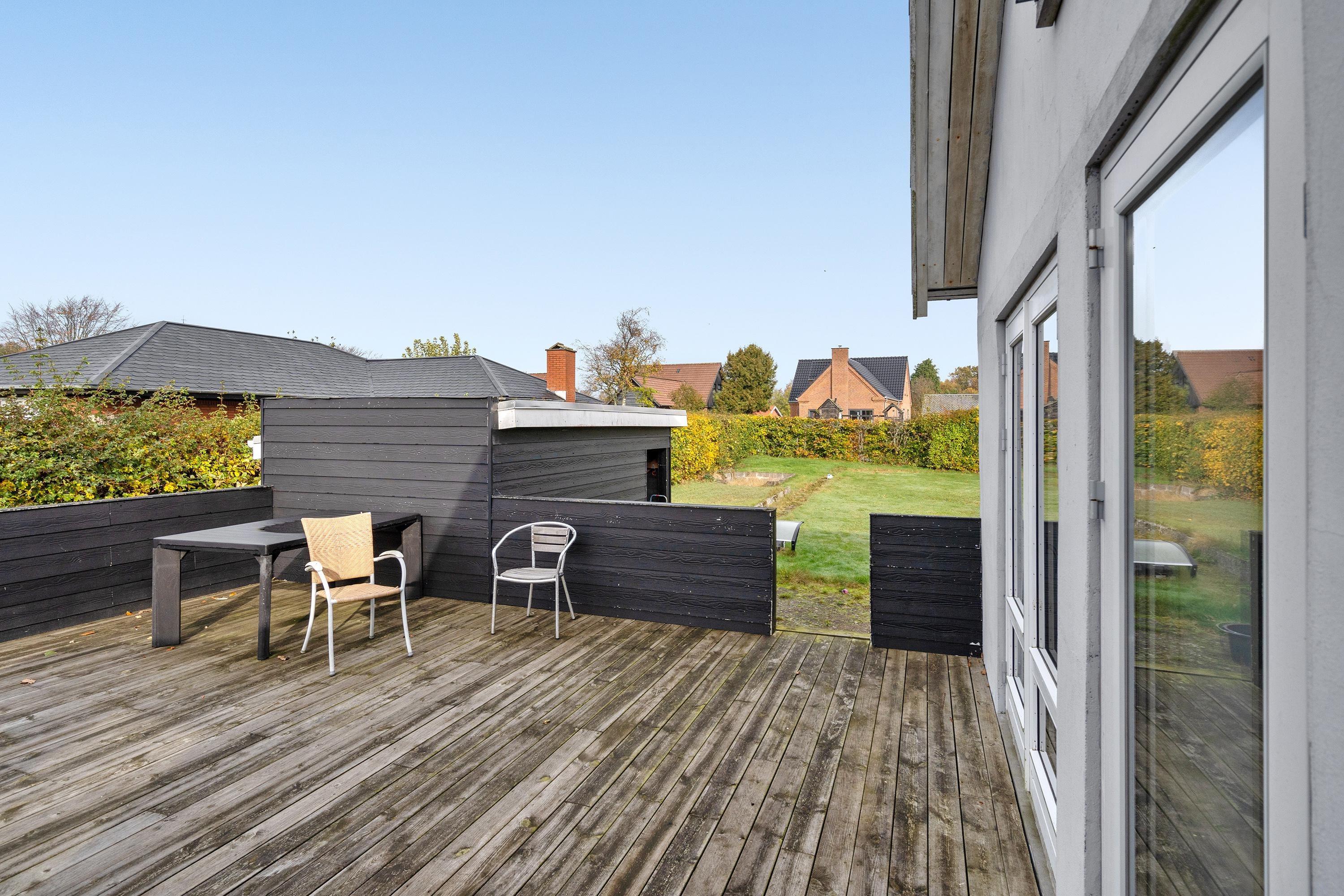 Fremhævet terrasse billede i fuldskærmstilstand. Billede af Dybdalsvej 6, 6800 Varde