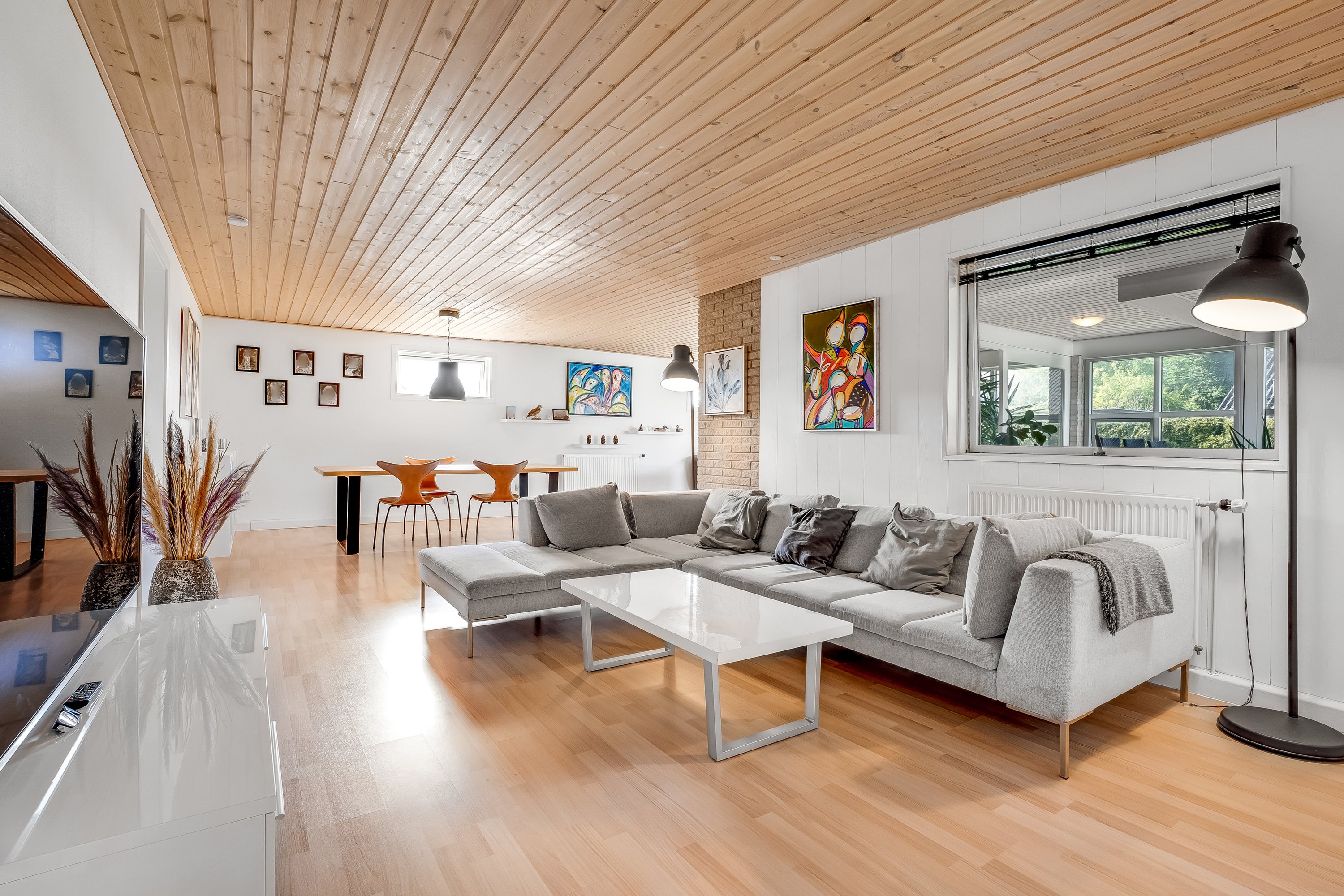 Fremhævet stue billede i fuldskærmstilstand. Billede af Møllevej 58, 4990 Sakskøbing