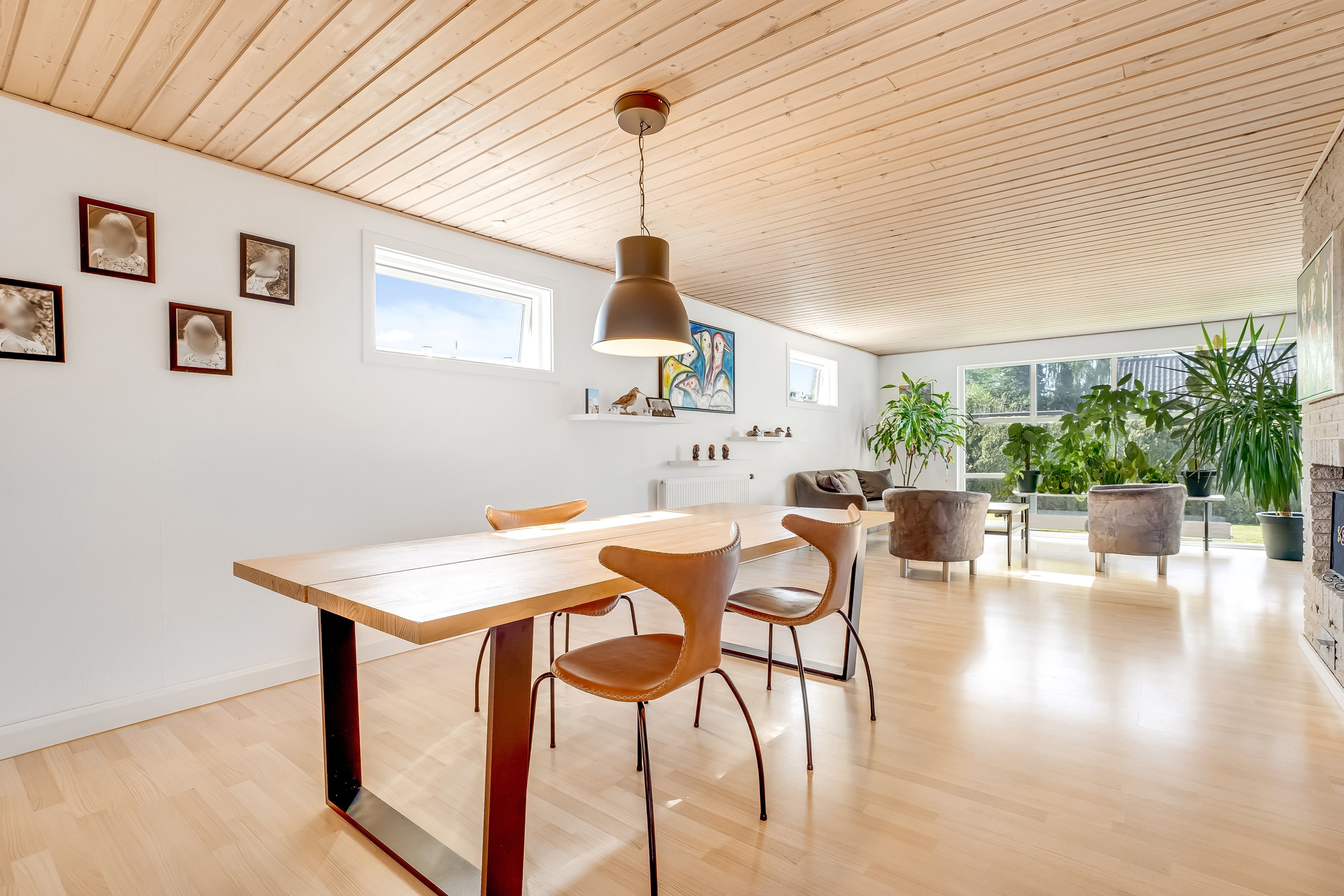 Fremhævet stue billede i fuldskærmstilstand. Billede af Møllevej 58, 4990 Sakskøbing