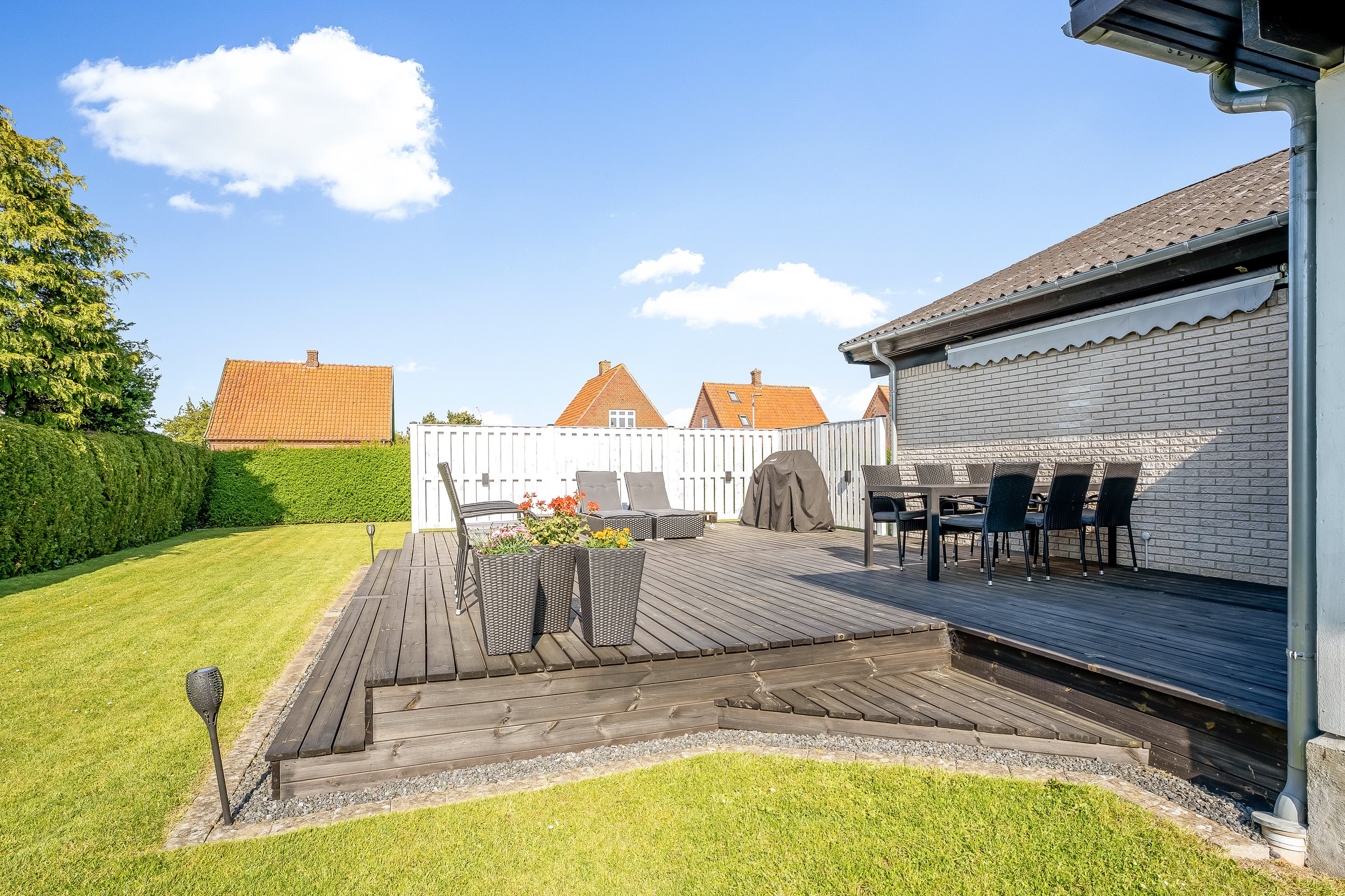 Fremhævet terrasse billede i fuldskærmstilstand. Billede af Møllevej 58, 4990 Sakskøbing