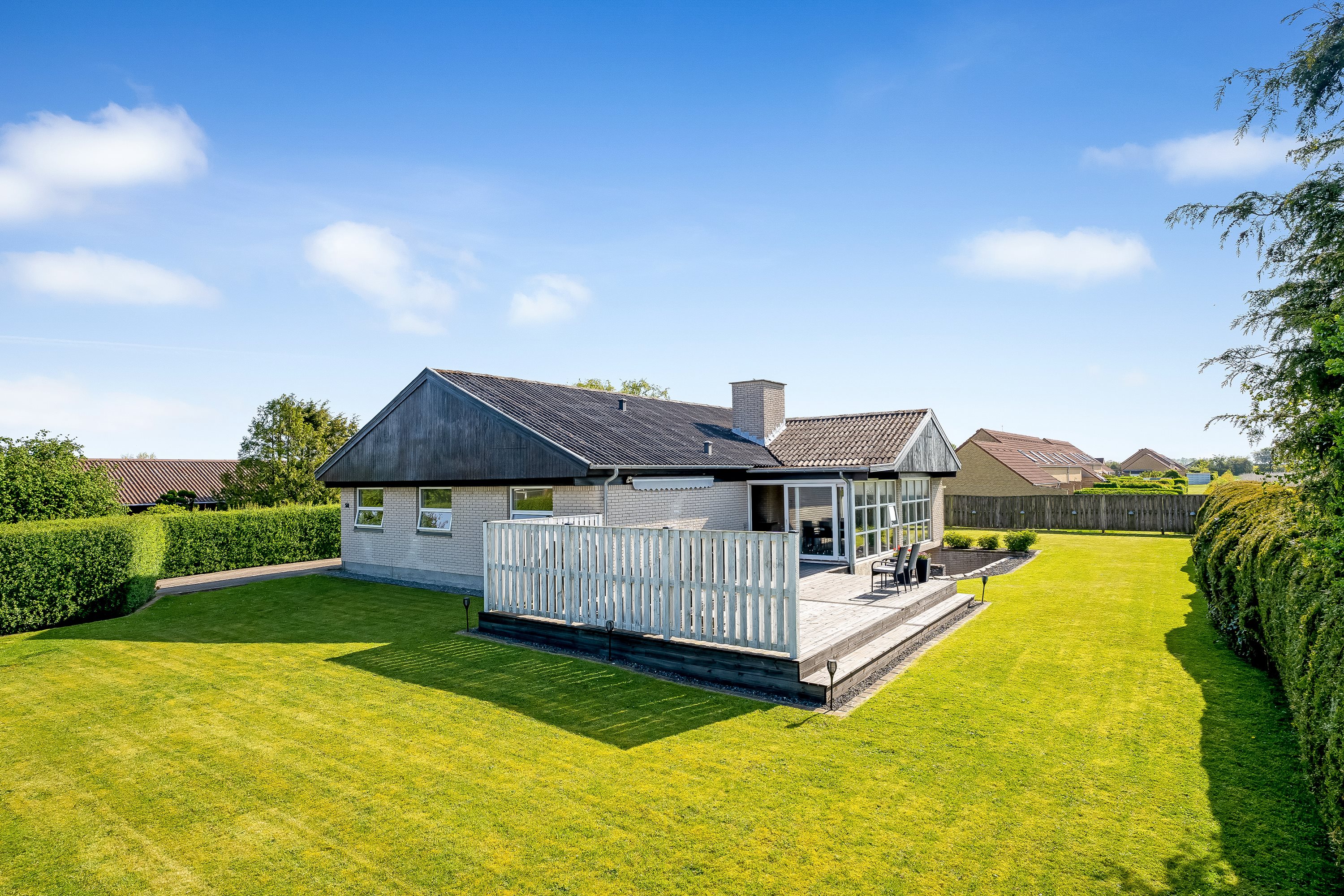 Fremhævet mastefoto billede i fuldskærmstilstand. Billede af Møllevej 58, 4990 Sakskøbing