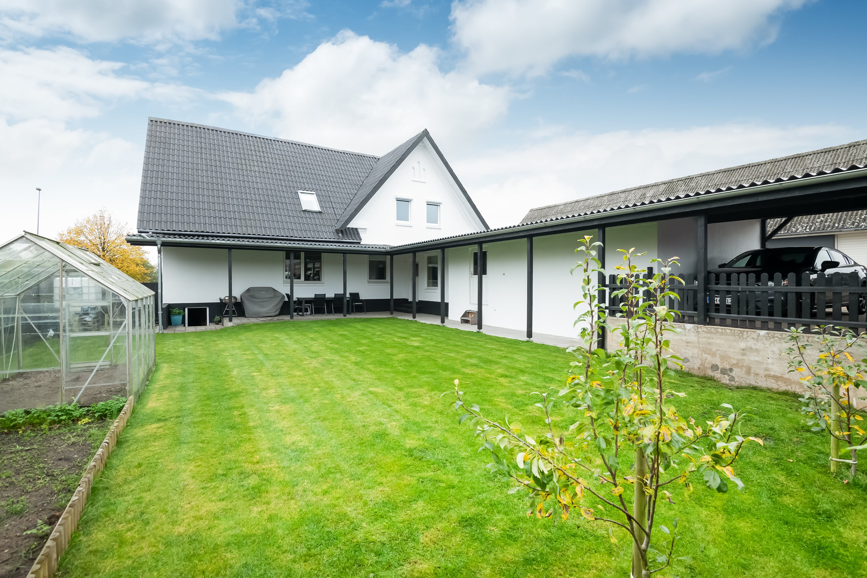 Fremhævet have billede i fuldskærmstilstand. Billede af Hjørringvej 446, 9750 Østervrå