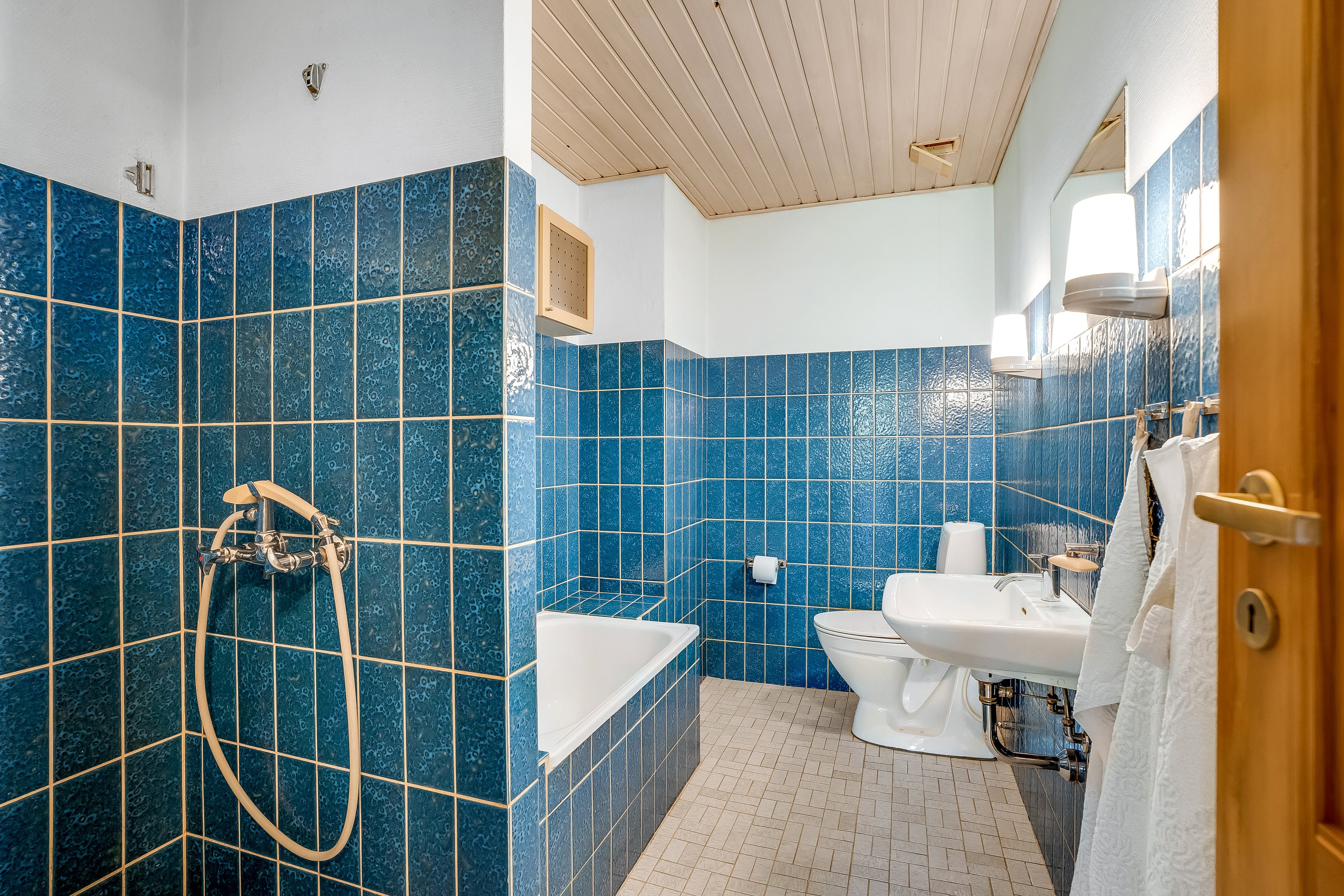 Fremhævet badeværelse billede i fuldskærmstilstand. Billede af Daneborgvej 11, 4800 Nykøbing F