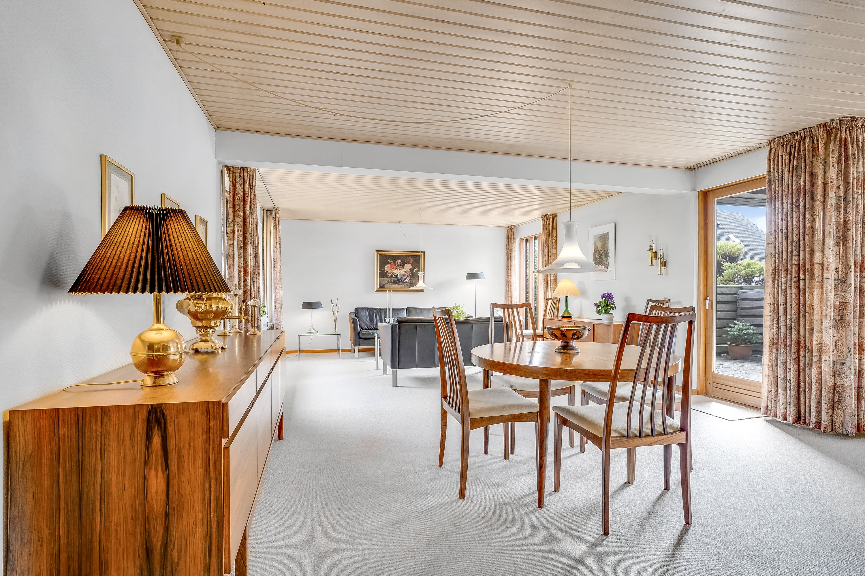 Fremhævet stue billede i fuldskærmstilstand. Billede af Daneborgvej 11, 4800 Nykøbing F