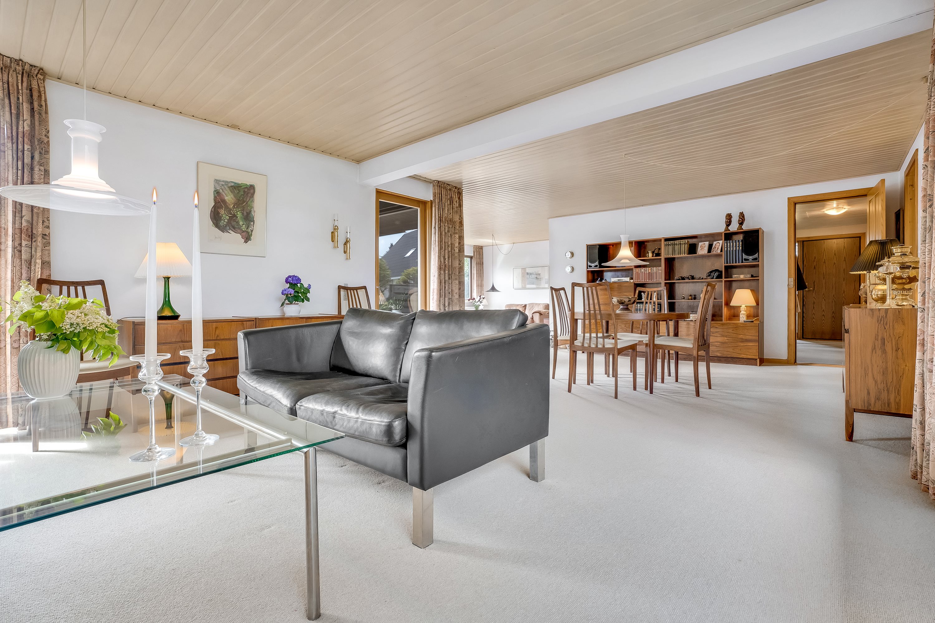 Fremhævet stue billede i fuldskærmstilstand. Billede af Daneborgvej 11, 4800 Nykøbing F