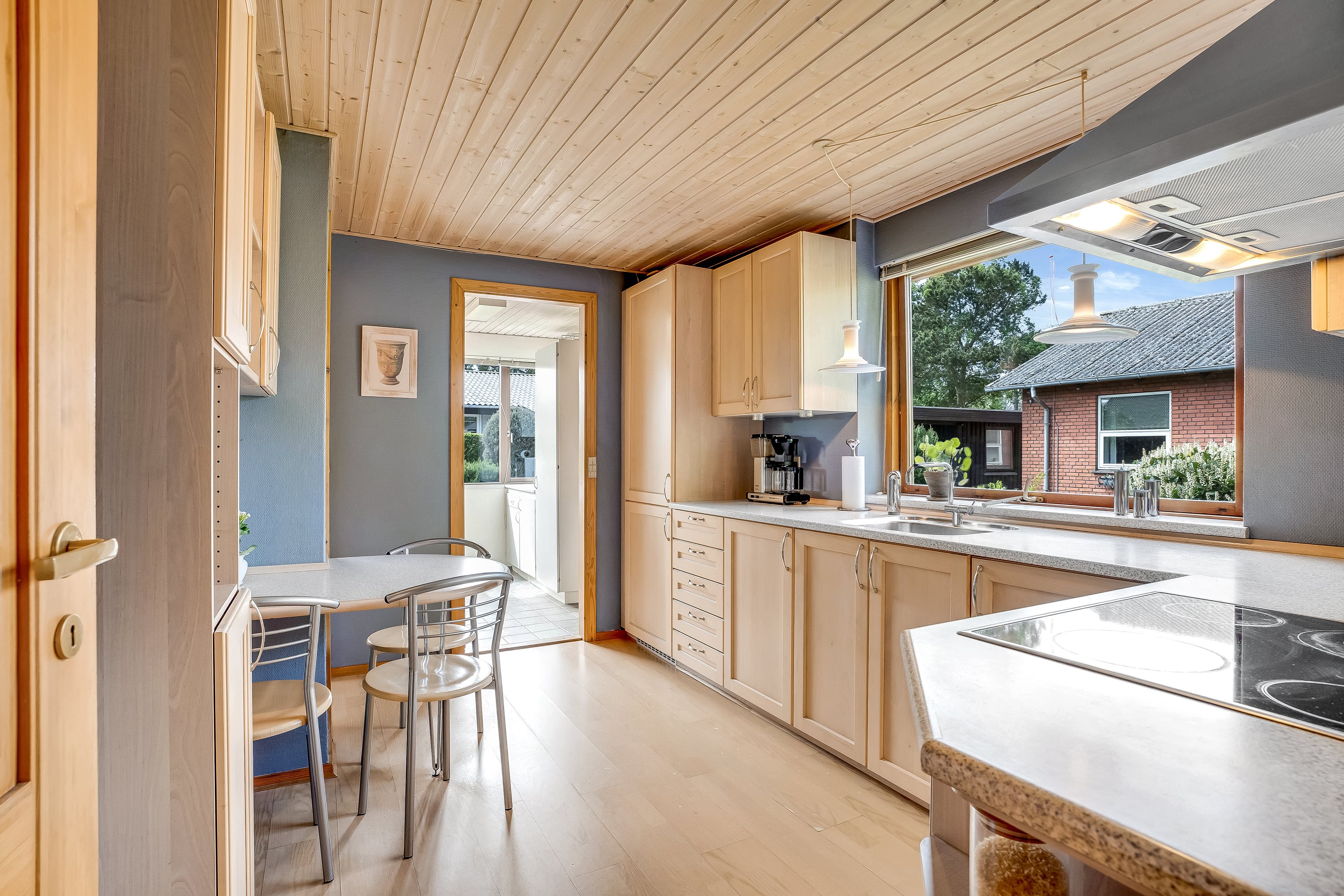 Fremhævet køkken billede i fuldskærmstilstand. Billede af Daneborgvej 11, 4800 Nykøbing F