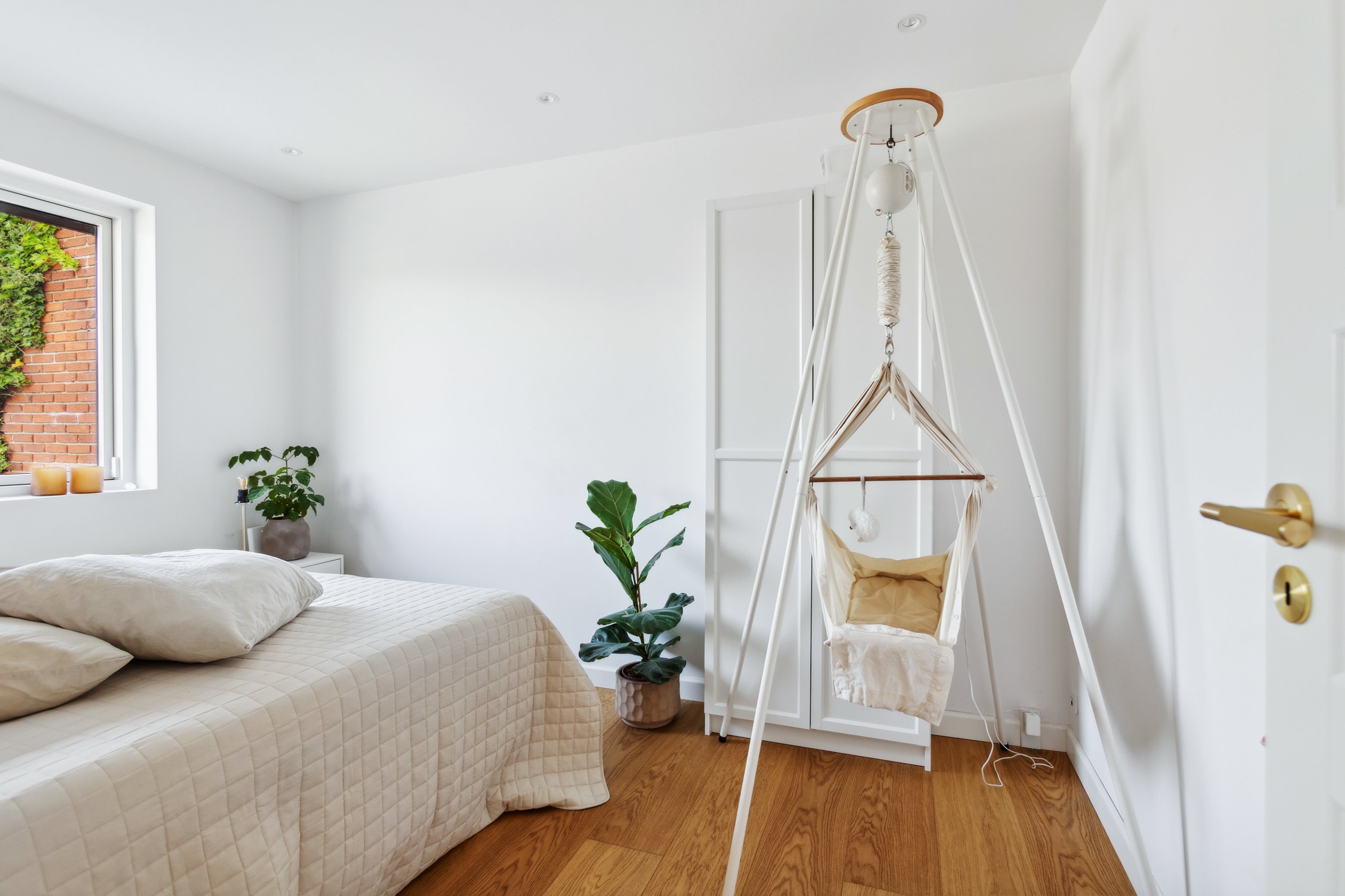 Fremhævet værelse billede i fuldskærmstilstand. Billede af Åvænget 3, 2970 Hørsholm