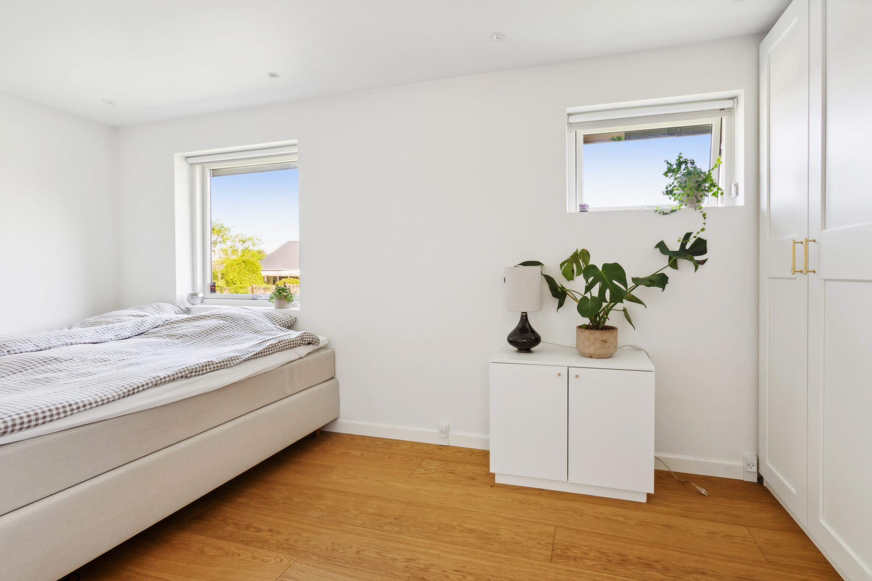 Fremhævet værelse billede i fuldskærmstilstand. Billede af Åvænget 3, 2970 Hørsholm