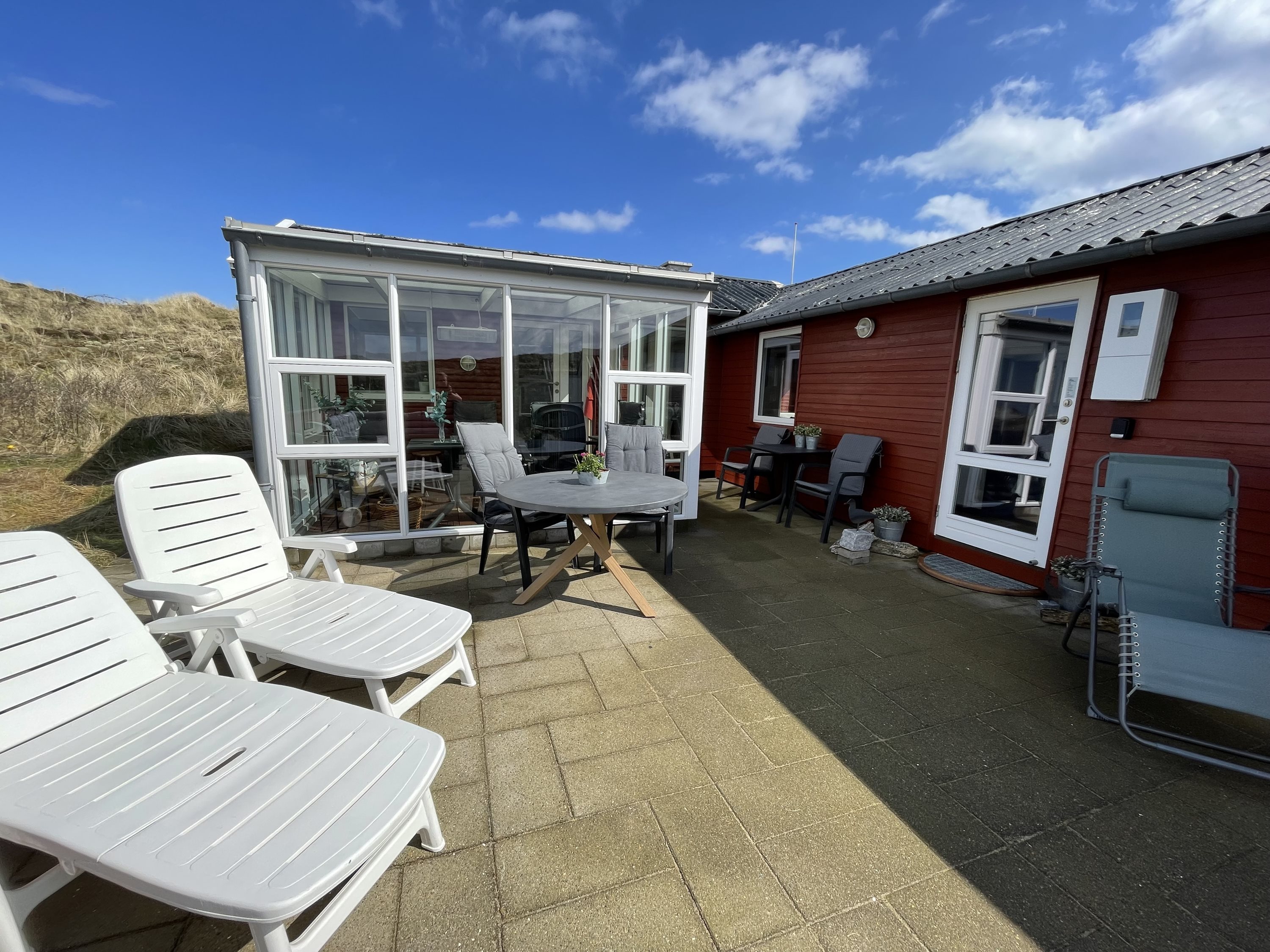 Fremhævet  billede i fuldskærmstilstand. Billede af Havvej 40, Haurvig, 6960 Hvide Sande