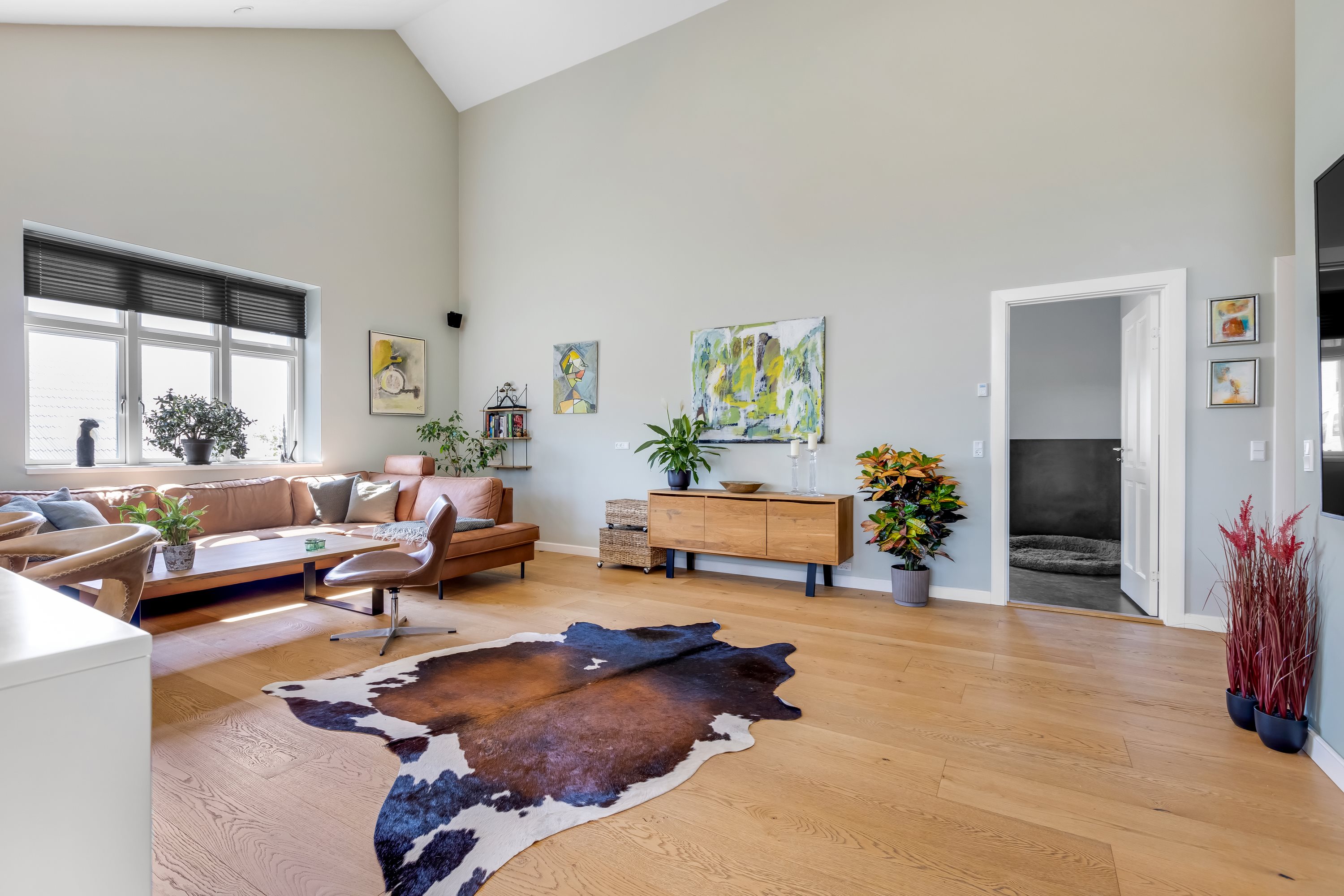 Fremhævet stue billede i fuldskærmstilstand. Billede af Nebsmøllevej 70, Høed, 4100 Ringsted