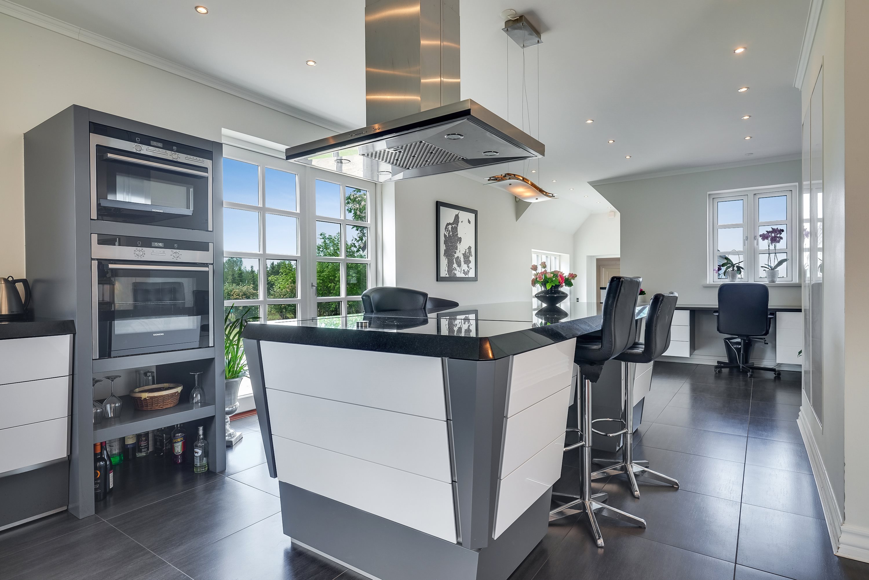 Fremhævet køkken alrum billede i fuldskærmstilstand. Billede af Hessum Bygade 54, 5450 Otterup