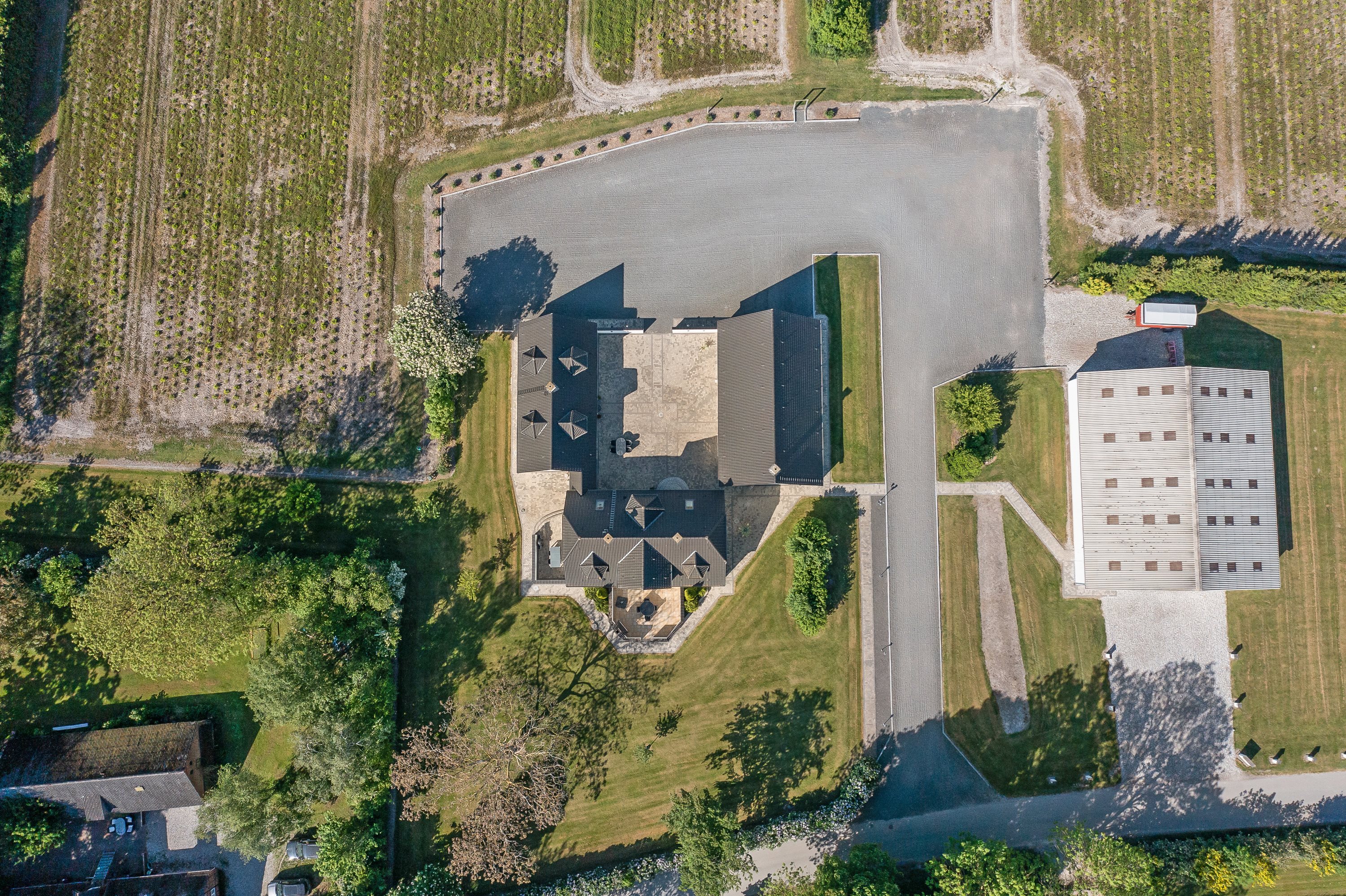 Fremhævet luftfoto billede i fuldskærmstilstand. Billede af Hessum Bygade 54, 5450 Otterup