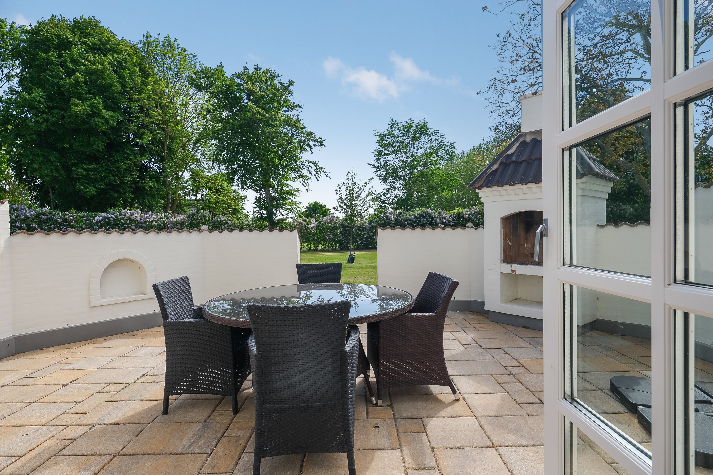 Fremhævet terrasse billede i fuldskærmstilstand. Billede af Hessum Bygade 54, 5450 Otterup