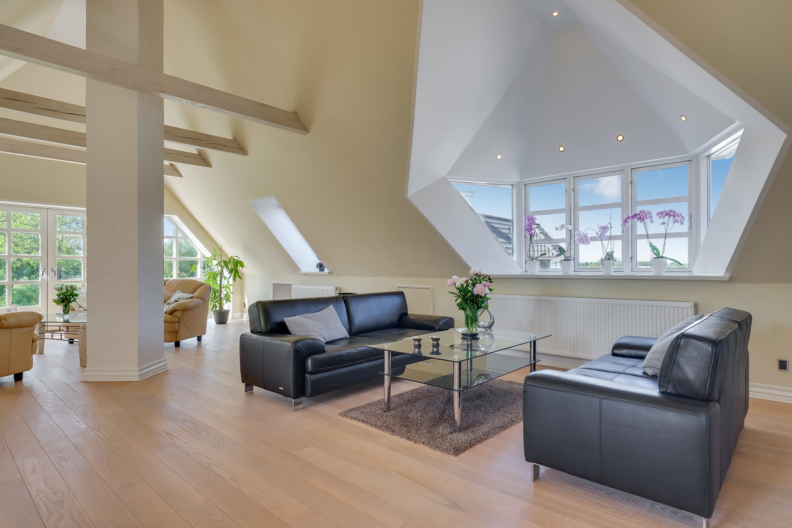 Fremhævet stue billede i fuldskærmstilstand. Billede af Hessum Bygade 54, 5450 Otterup