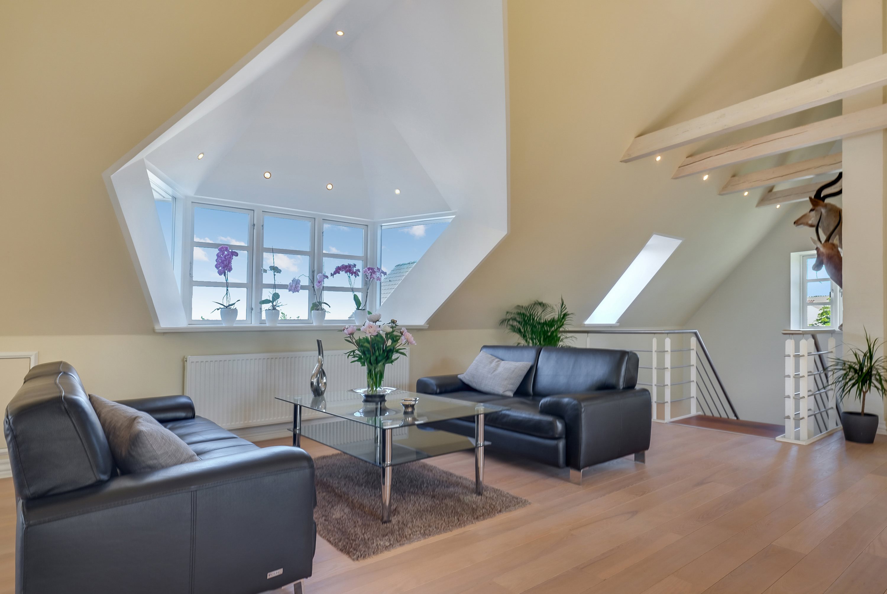 Fremhævet stue billede i fuldskærmstilstand. Billede af Hessum Bygade 54, 5450 Otterup