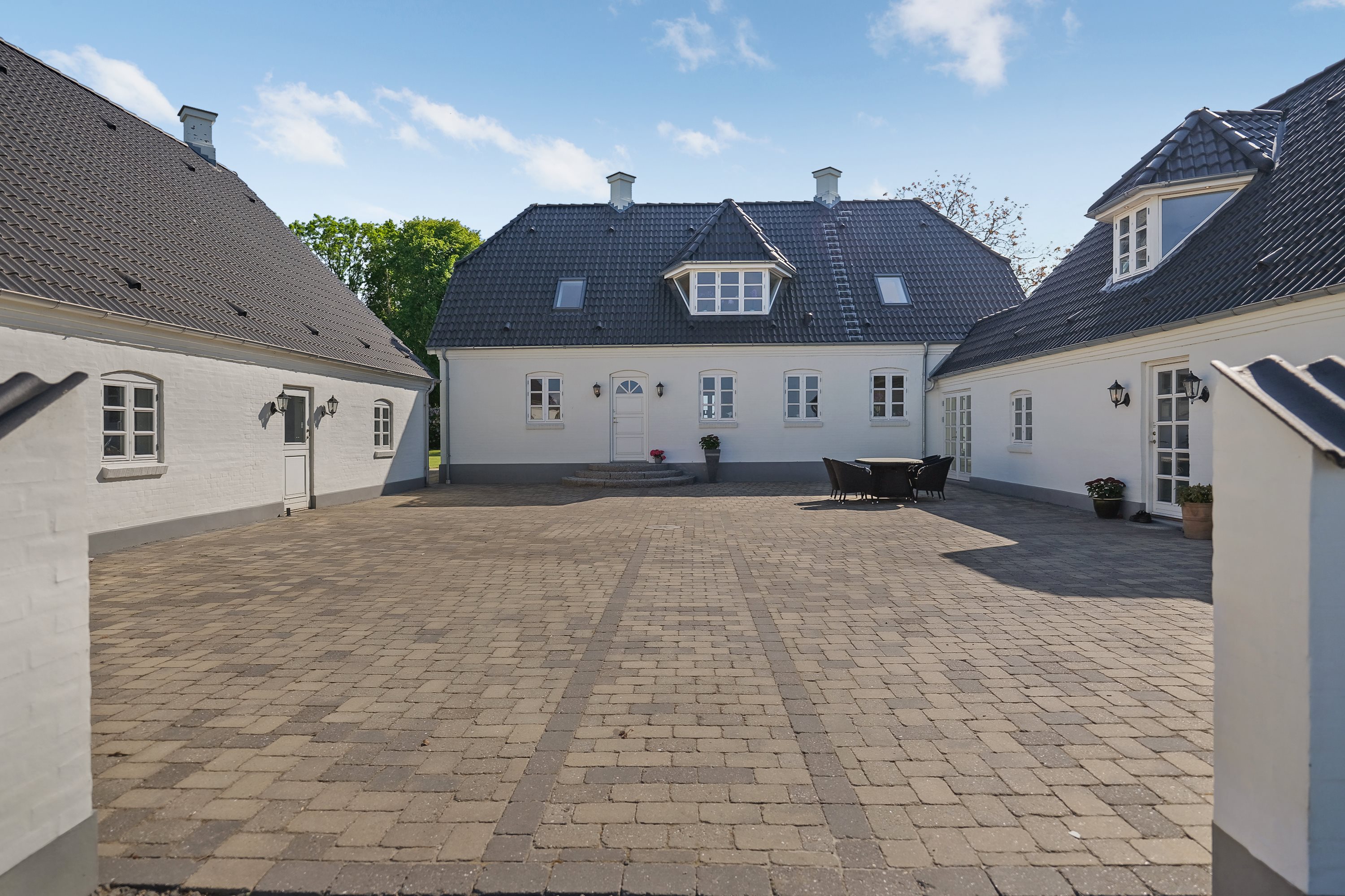 Fremhævet udendørs billede i fuldskærmstilstand. Billede af Hessum Bygade 54, 5450 Otterup