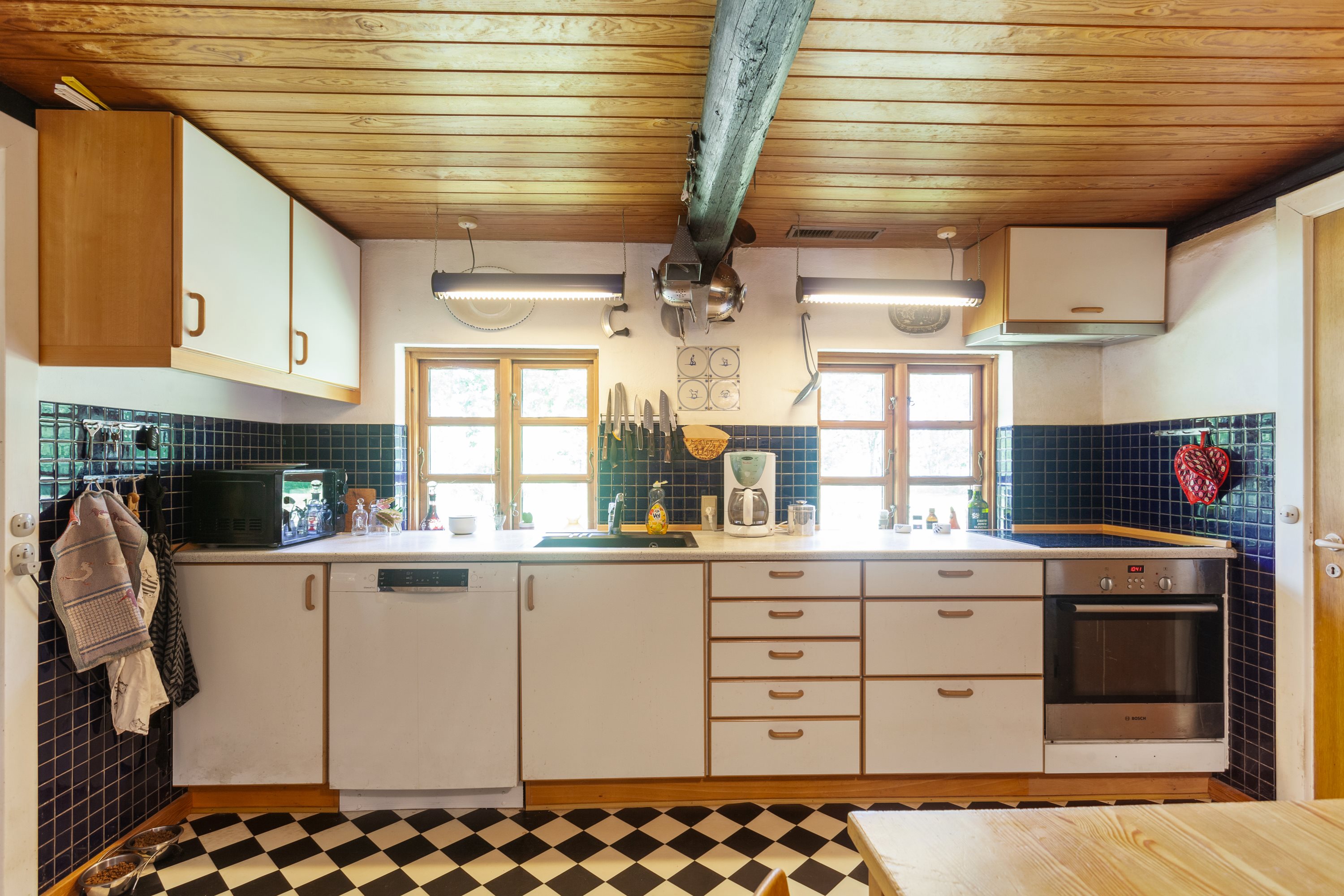 Fremhævet køkken billede i fuldskærmstilstand. Billede af Søndre Kirkevej 3A, Vesterø, 9940 Læsø