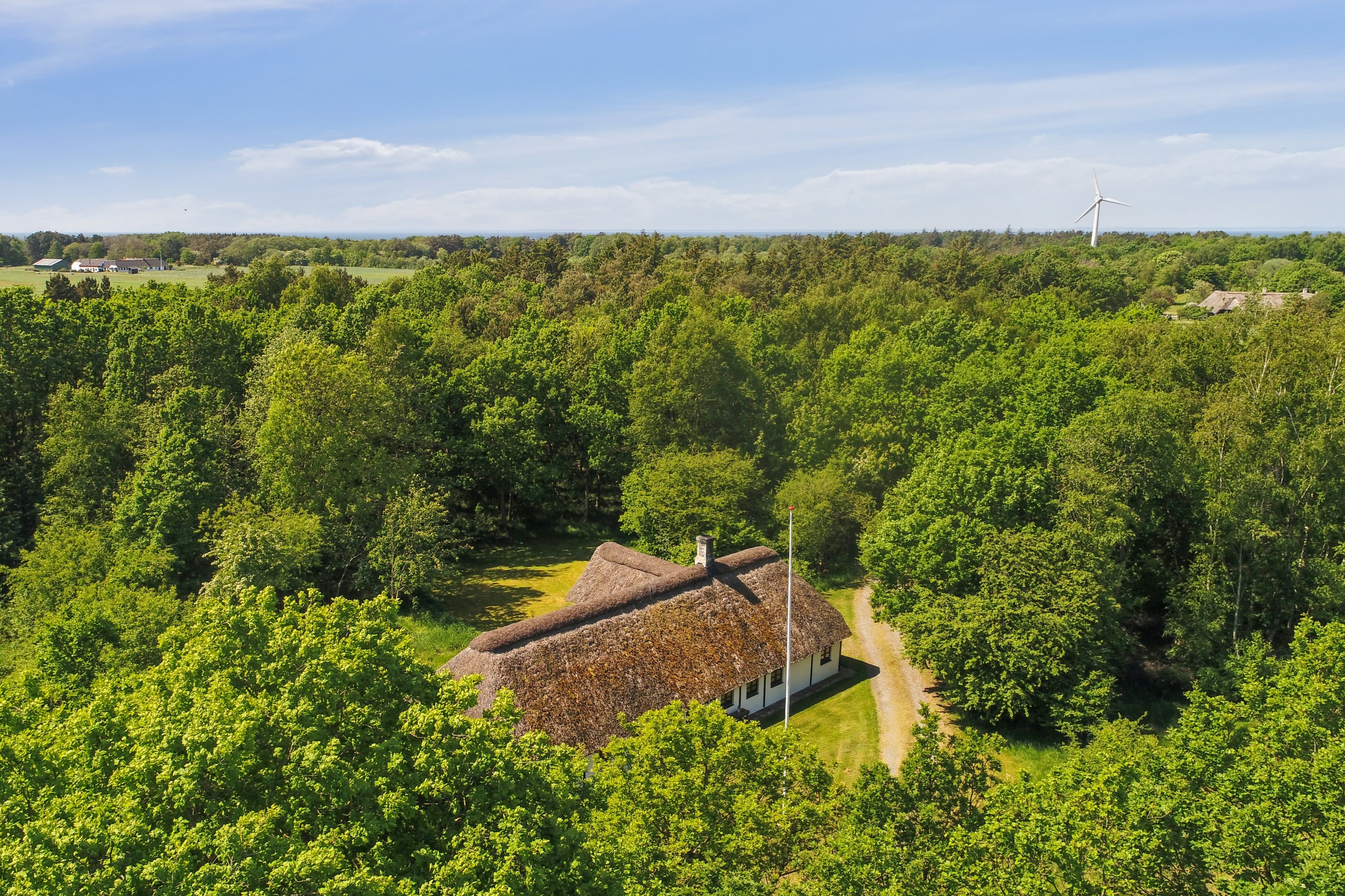 Fremhævet luftfoto billede i fuldskærmstilstand. Billede af Søndre Kirkevej 3A, Vesterø, 9940 Læsø