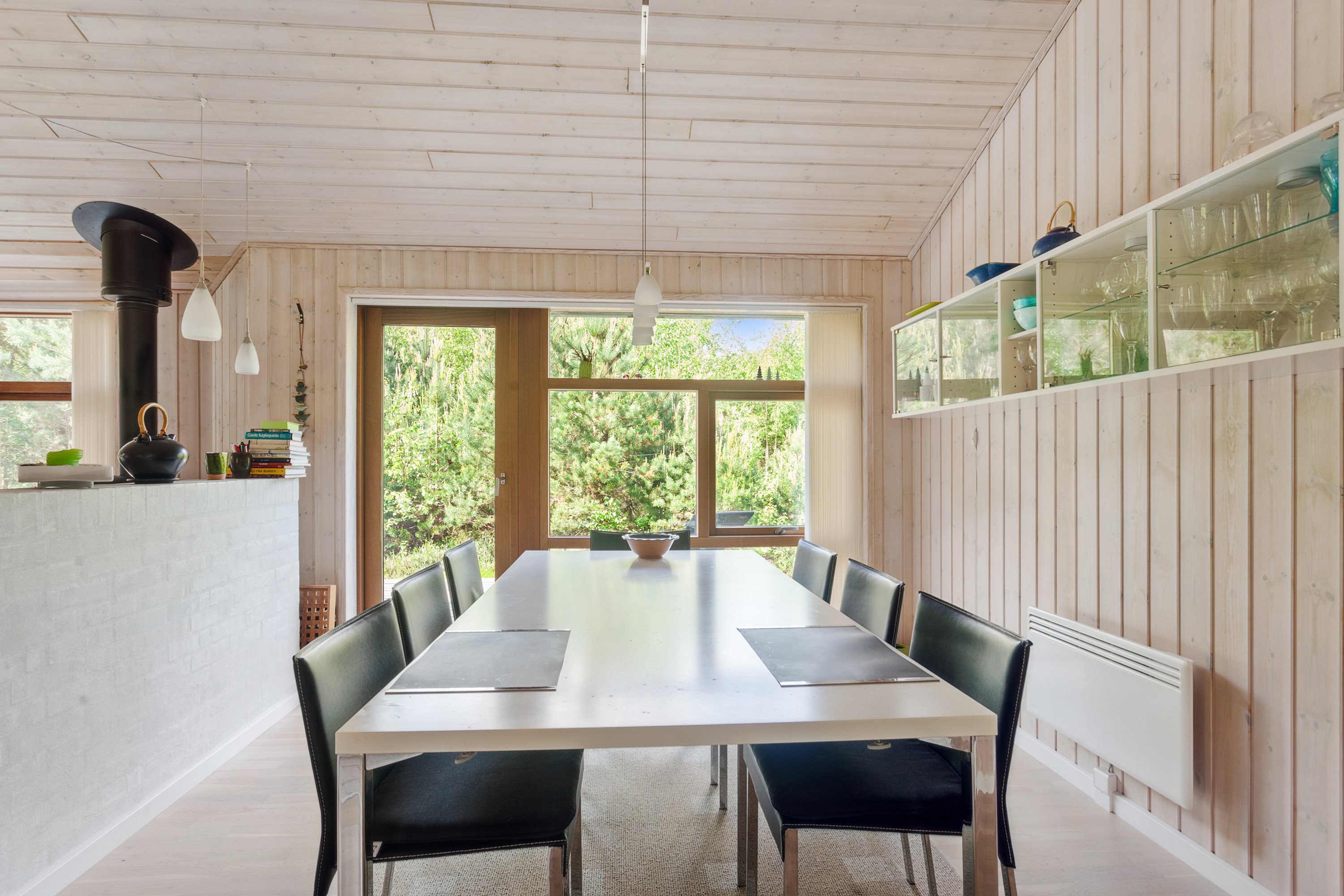 Fremhævet stue billede i fuldskærmstilstand. Billede af Høgevej 1, Østerby, 9940 Læsø