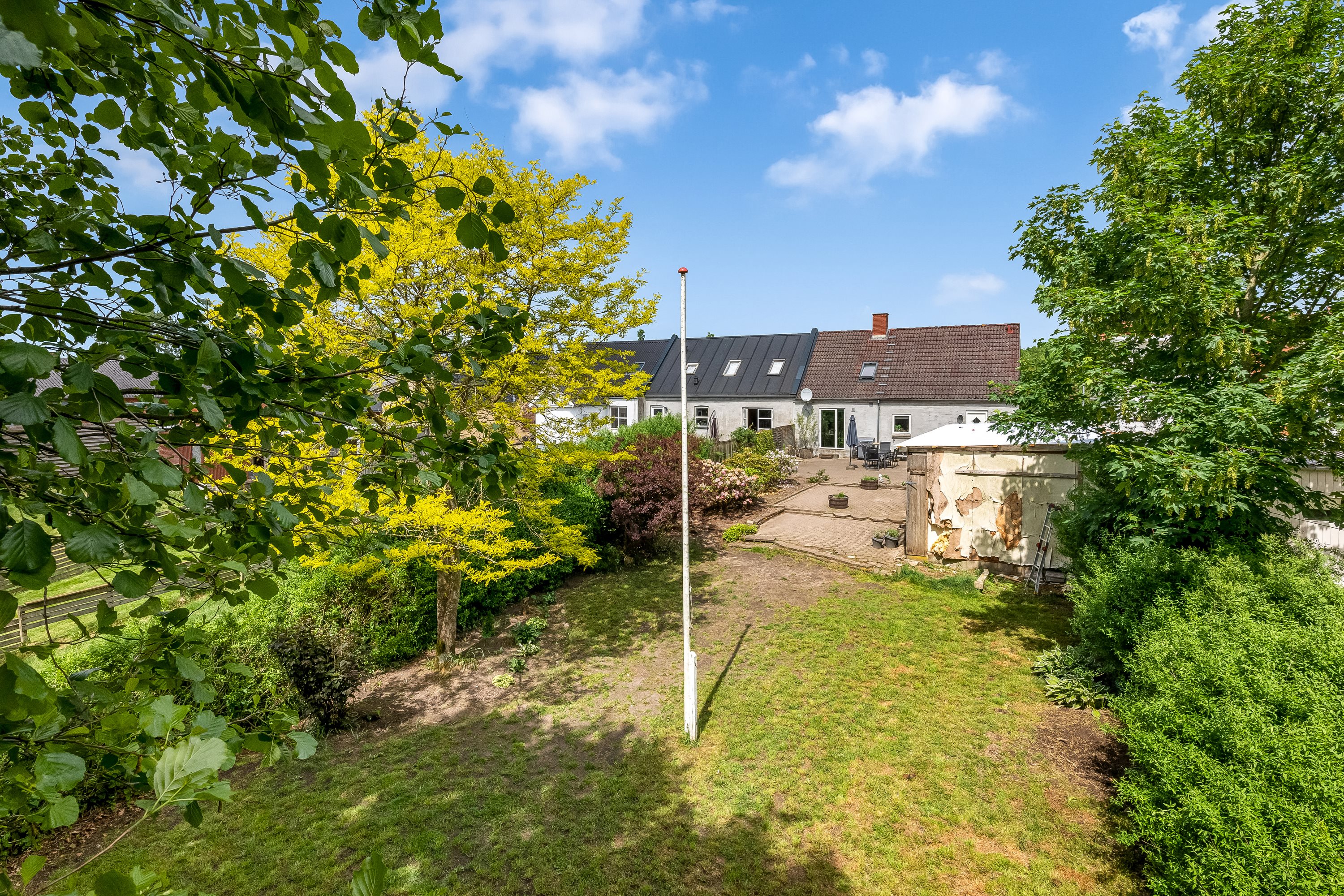 Fremhævet have billede i fuldskærmstilstand. Billede af Hovedgaden 16, Tvis, 7500 Holstebro
