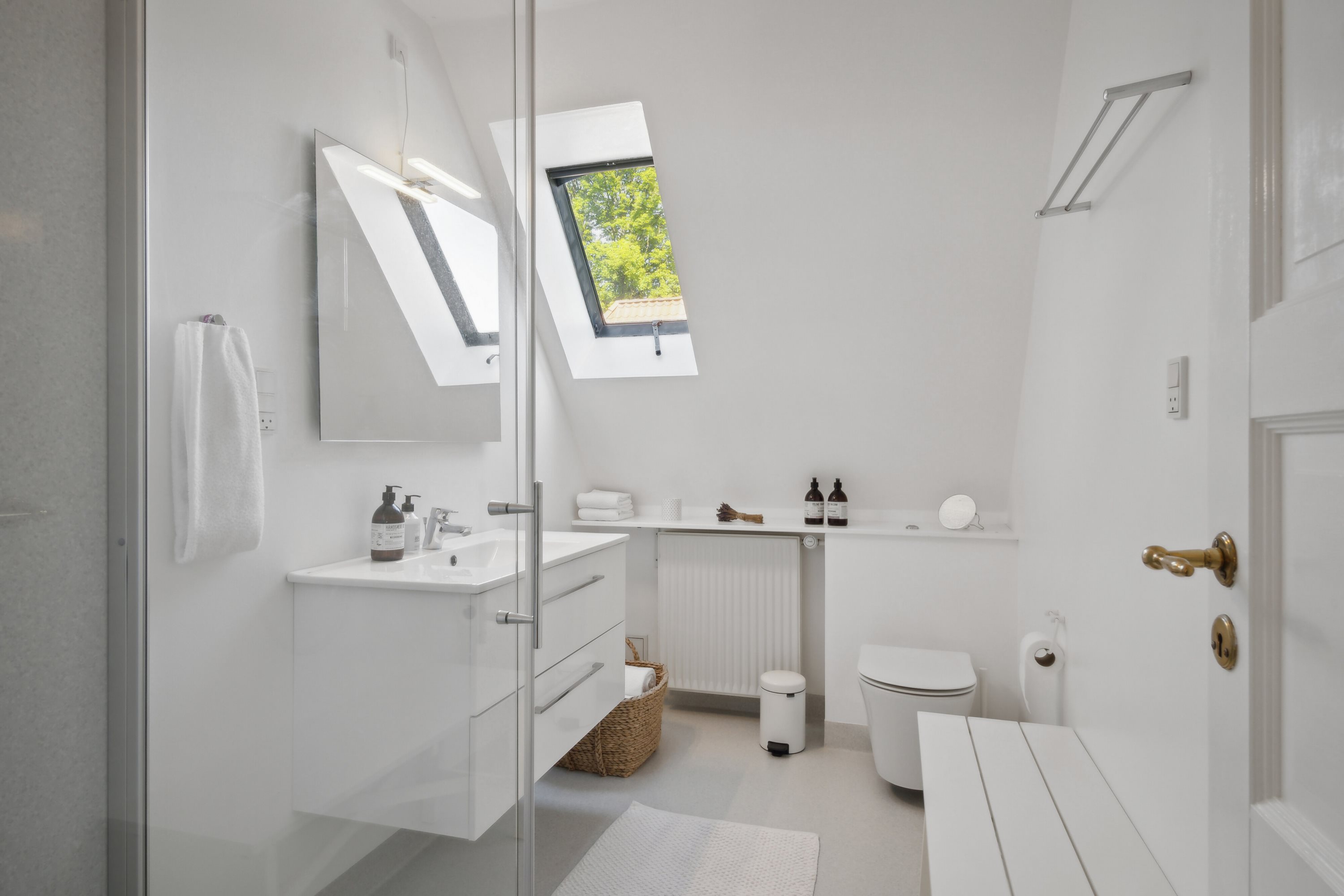 Fremhævet badeværelse (lejlighed 4) billede i fuldskærmstilstand. Billede af Tåningvej 7, Tåning, 8660 Skanderborg