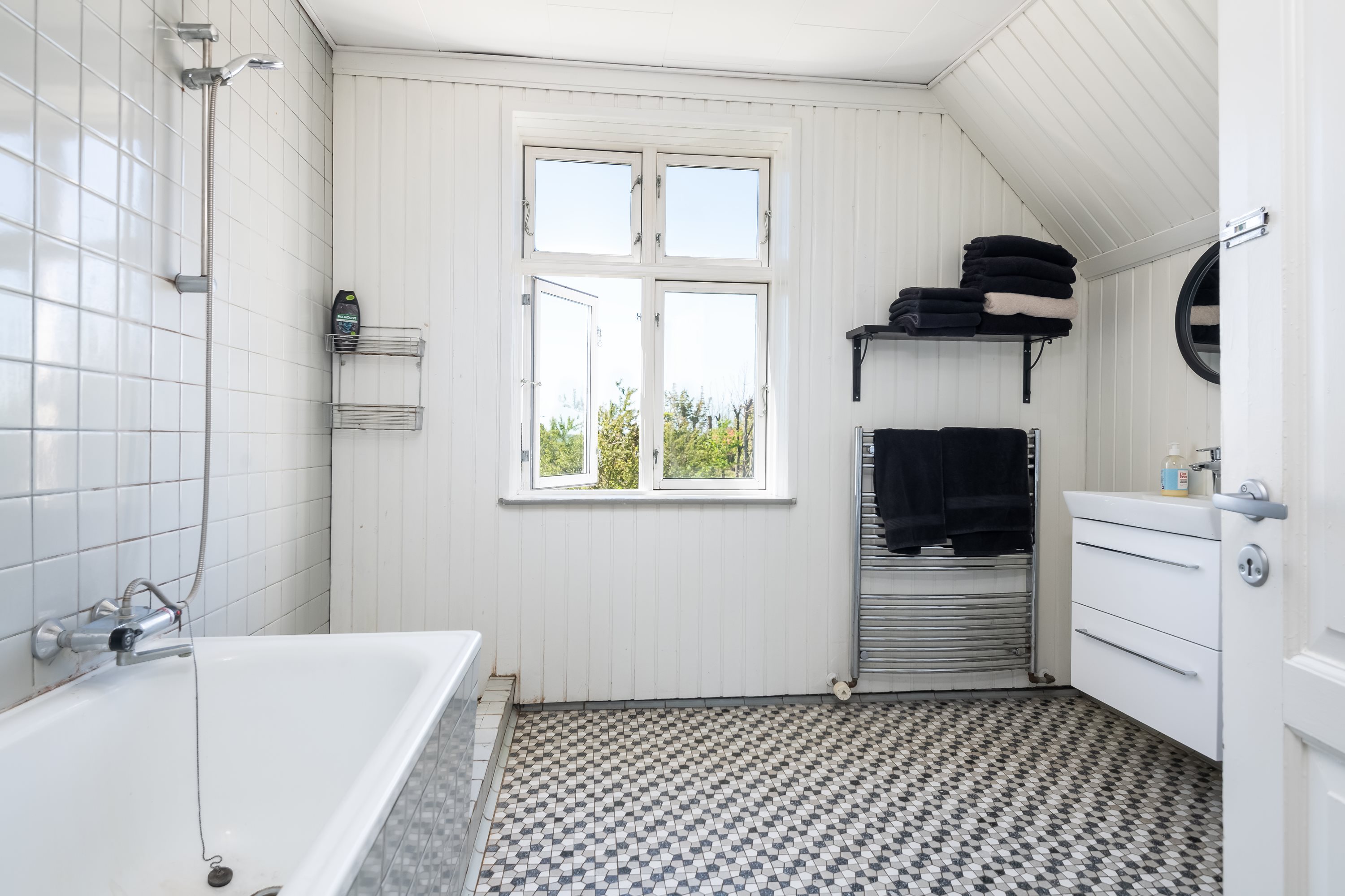 Fremhævet  billede i fuldskærmstilstand. Billede af Liljevej 7, 9750 Østervrå