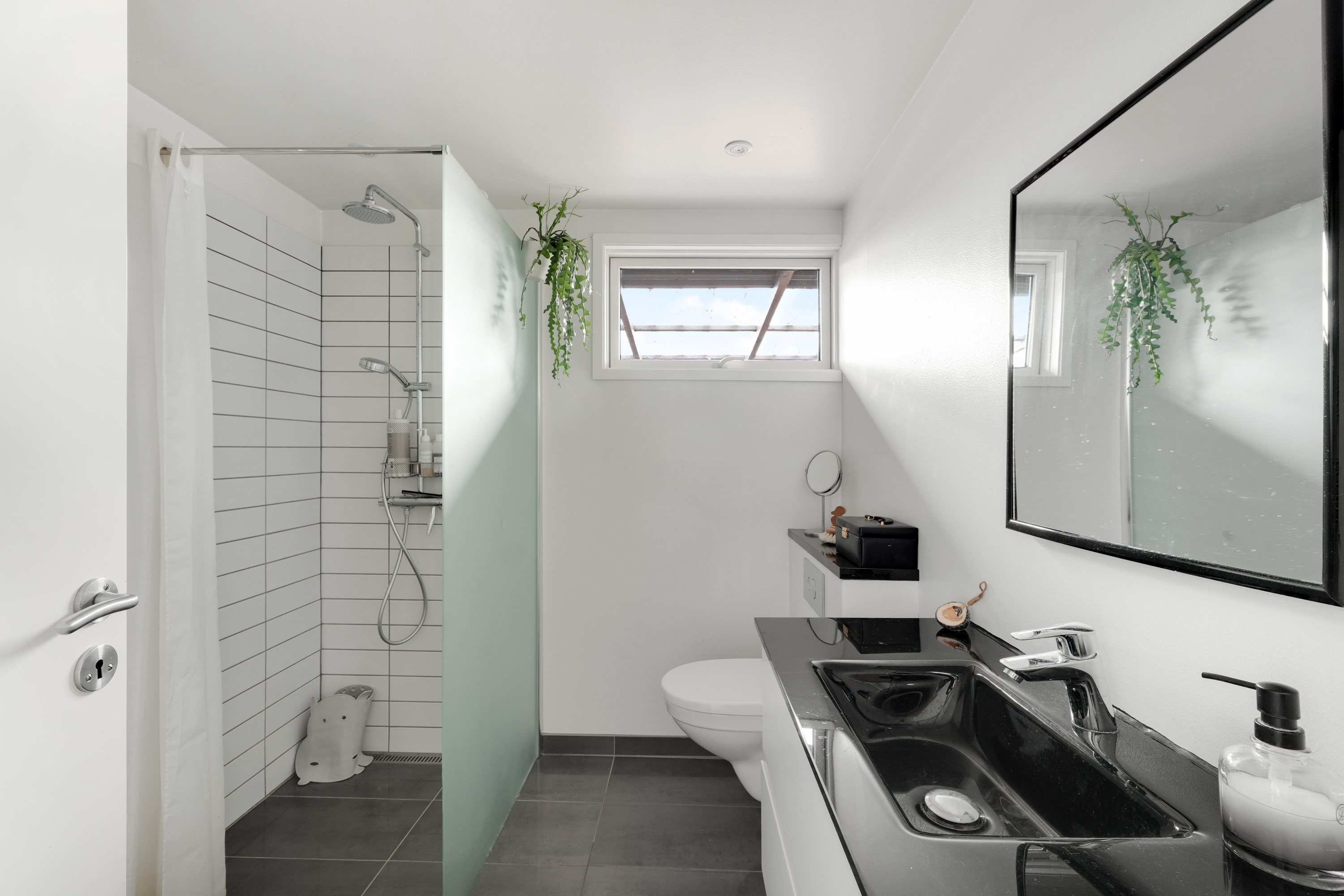 Fremhævet andet billede i fuldskærmstilstand. Billede af Muslingevej 35, 2650 Hvidovre