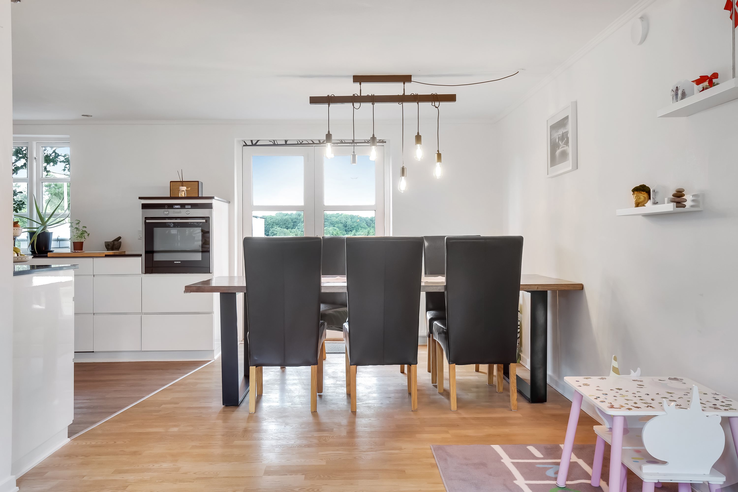 Fremhævet køkken alrum billede i fuldskærmstilstand. Billede af Bækkegårdsvej 9, Sparkær, 8800 Viborg