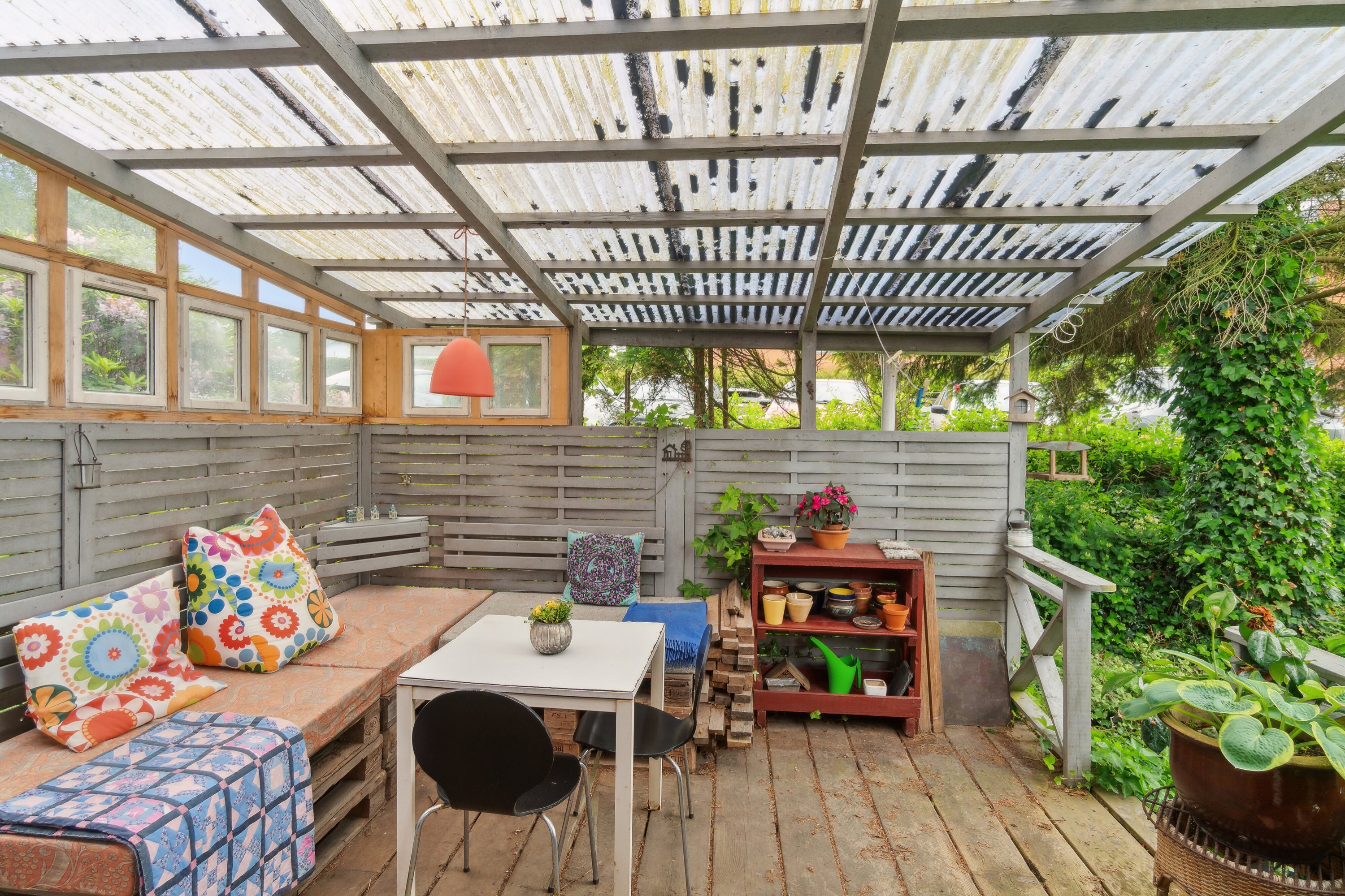 Fremhævet overdækket terrasse billede i fuldskærmstilstand. Billede af Urvej 8, 8450 Hammel