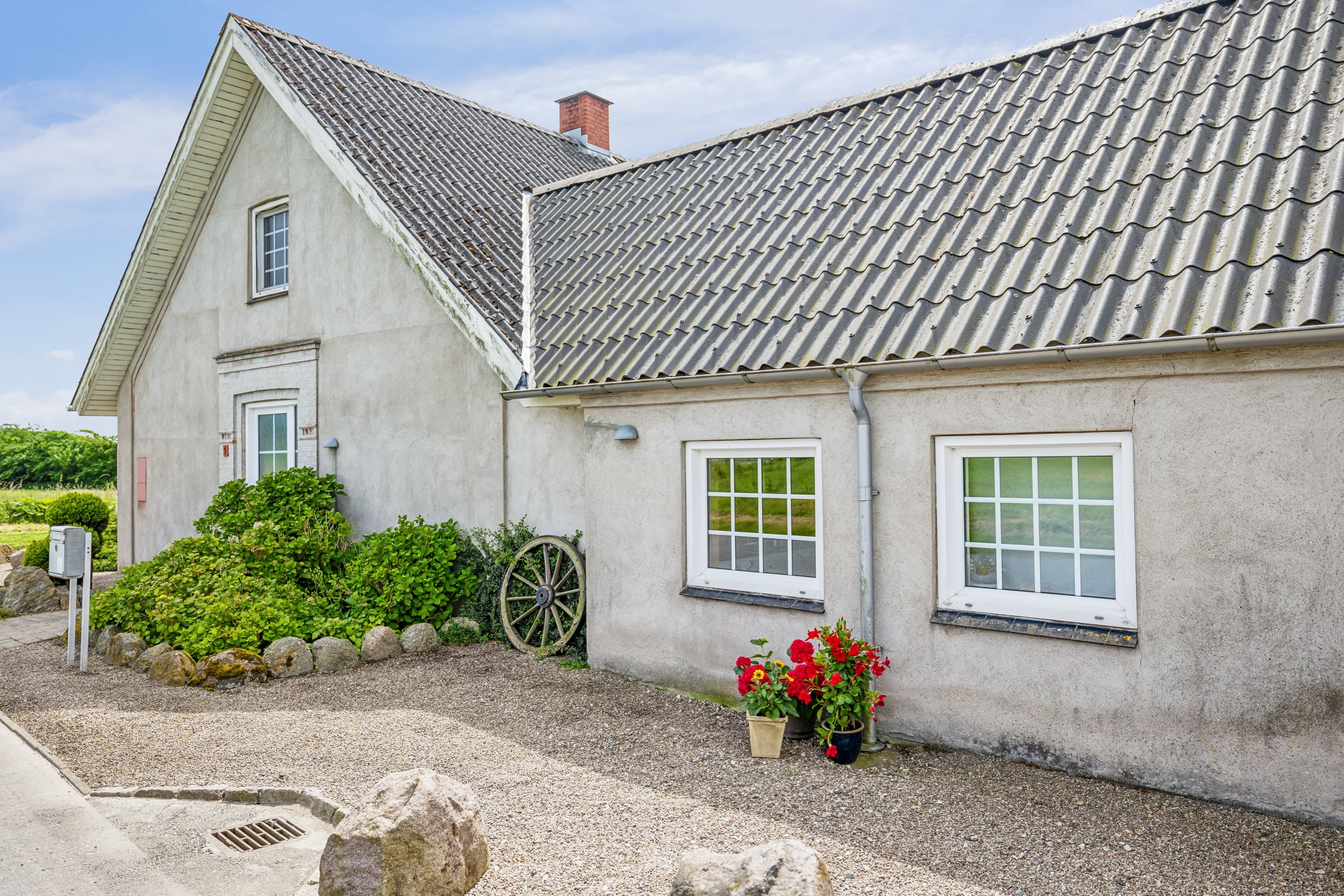 Fremhævet ejendom  billede i fuldskærmstilstand. Billede af Hovgyden 1, Jordløse, 5683 Haarby