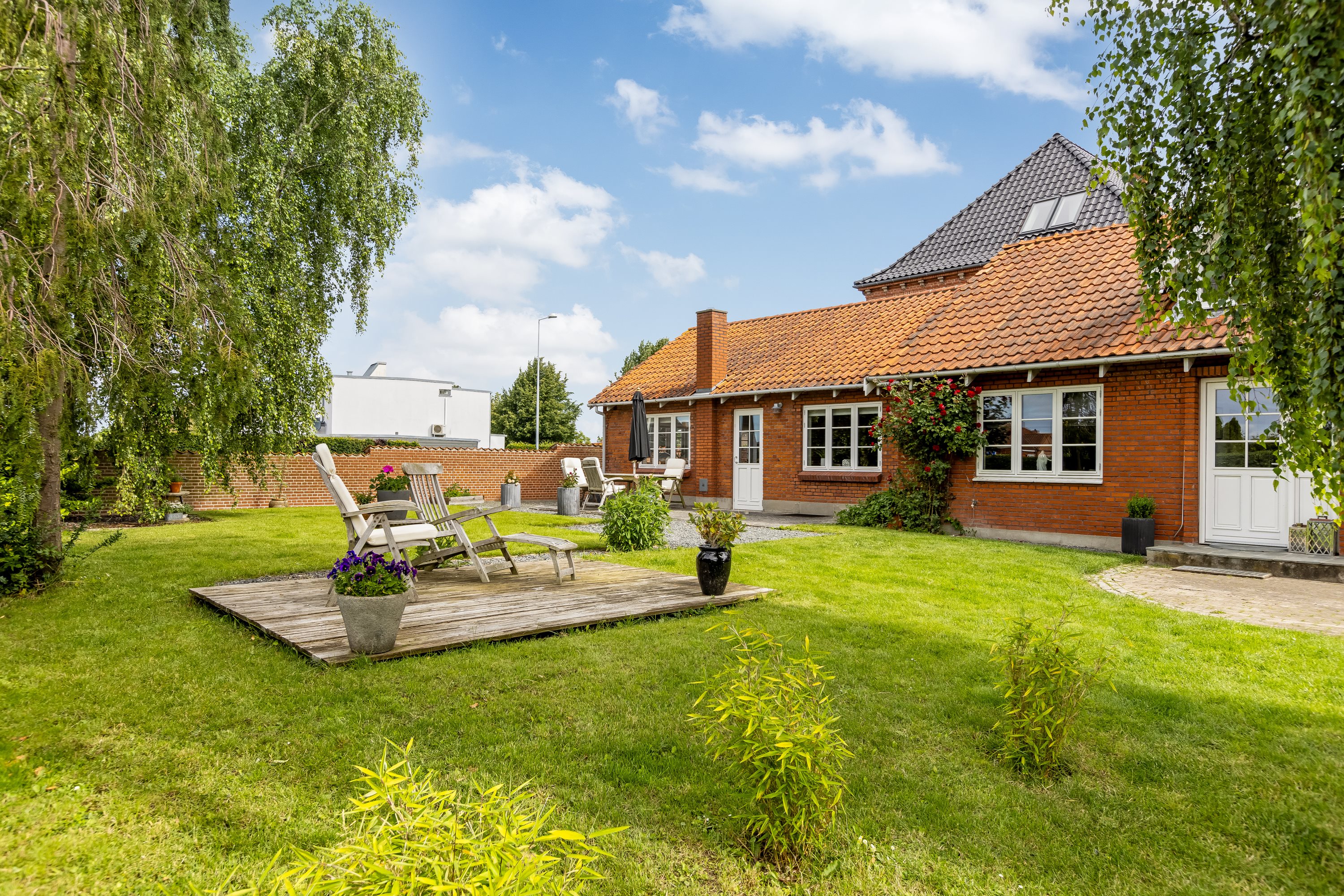 Fremhævet have billede i fuldskærmstilstand. Billede af Kongelyset 126, 4200 Slagelse