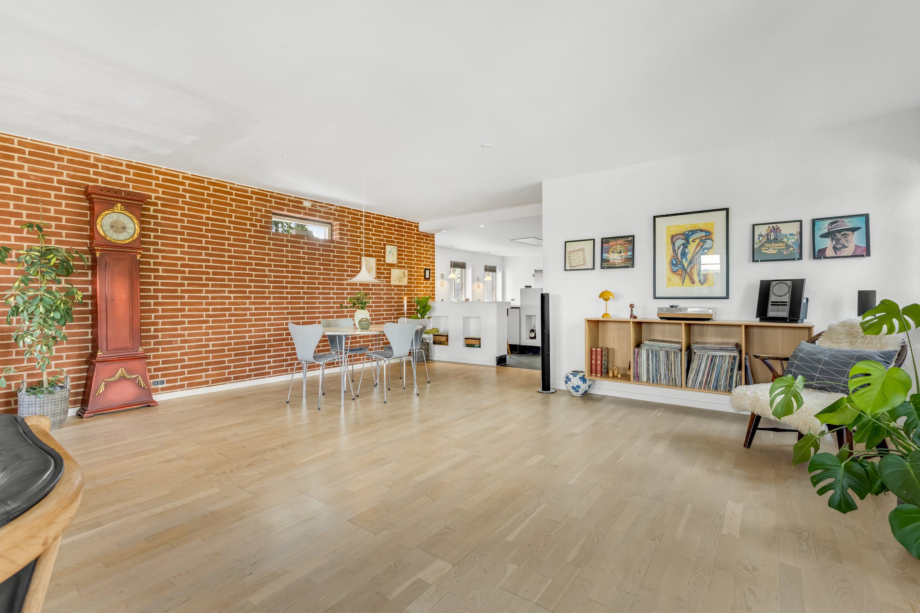 Fremhævet stue billede i fuldskærmstilstand. Billede af Kongelyset 126, 4200 Slagelse