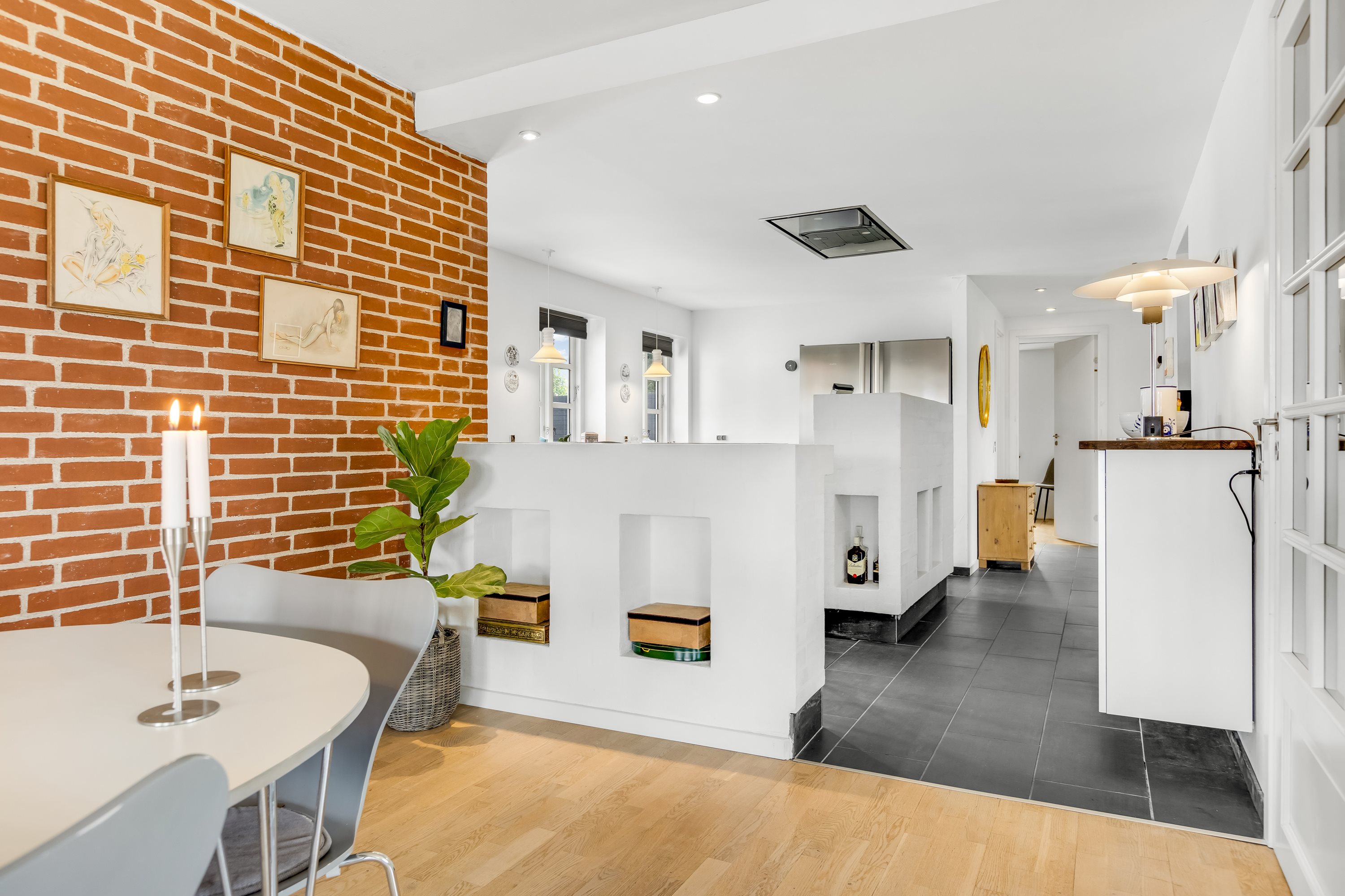 Fremhævet køkken billede i fuldskærmstilstand. Billede af Kongelyset 126, 4200 Slagelse