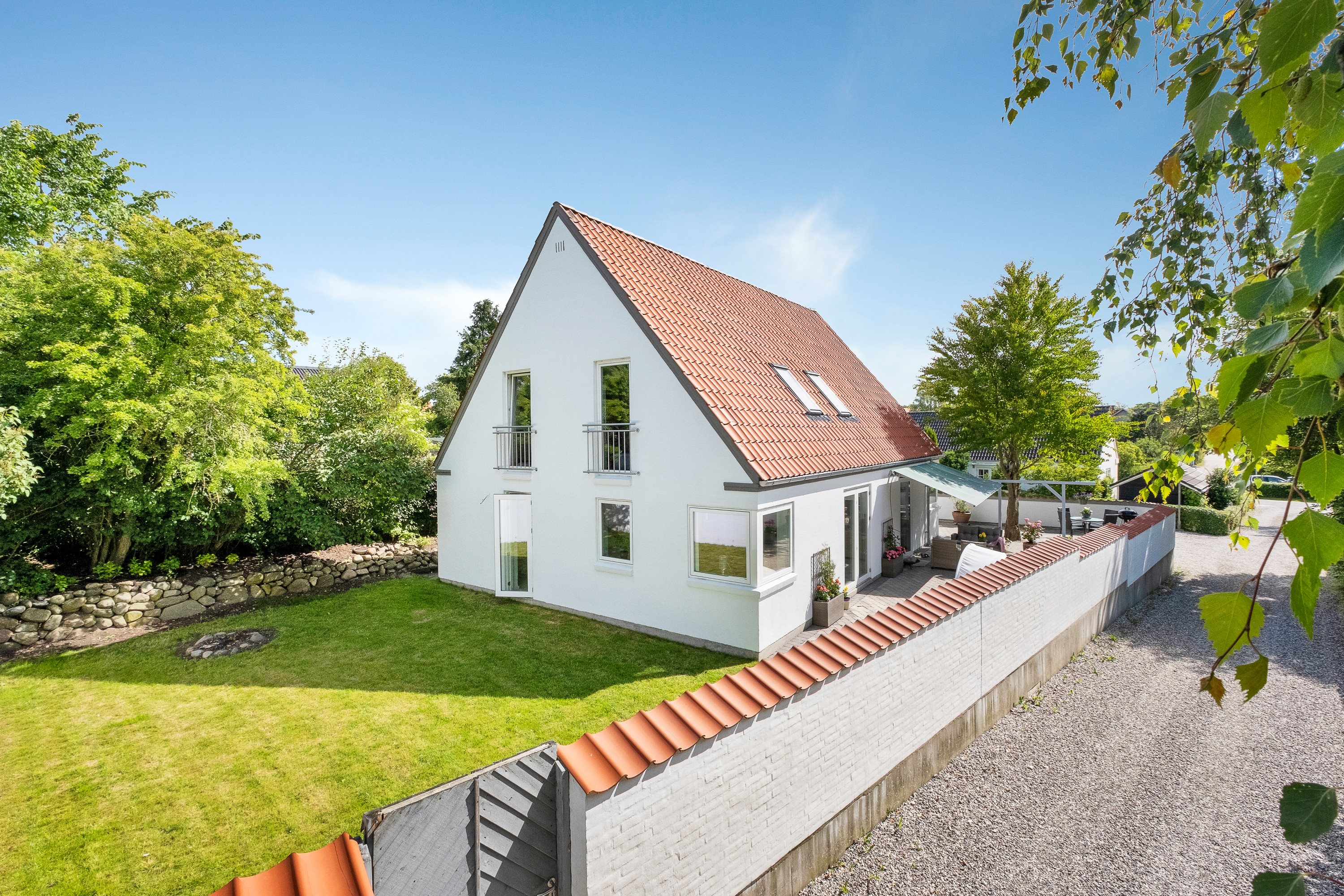 Miniaturebillede 1: ejendommen. Billede af Elsted Kirkevej 9, 8520 Lystrup