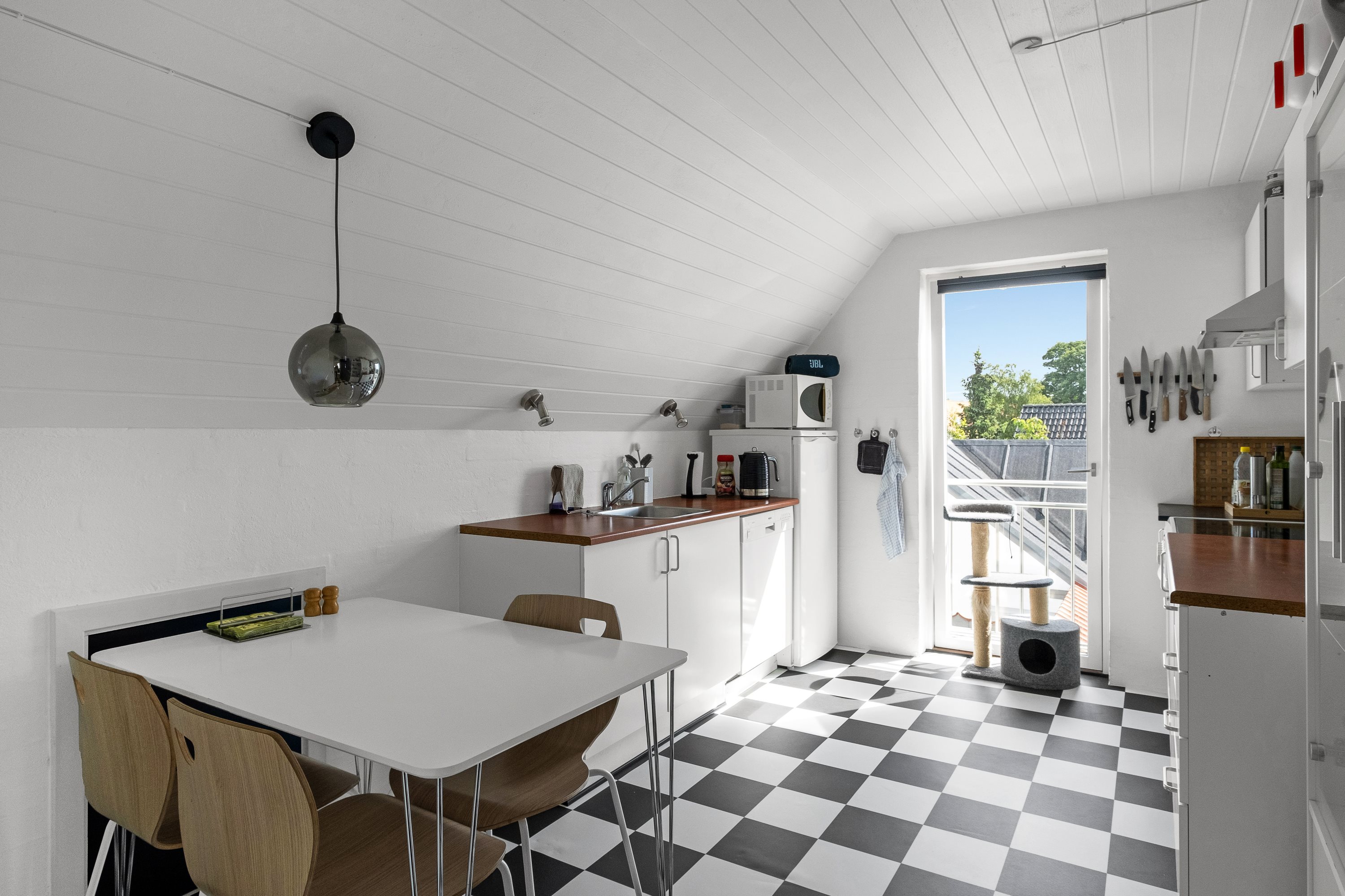 Fremhævet køkken billede i fuldskærmstilstand. Billede af Elsted Kirkevej 9, 8520 Lystrup