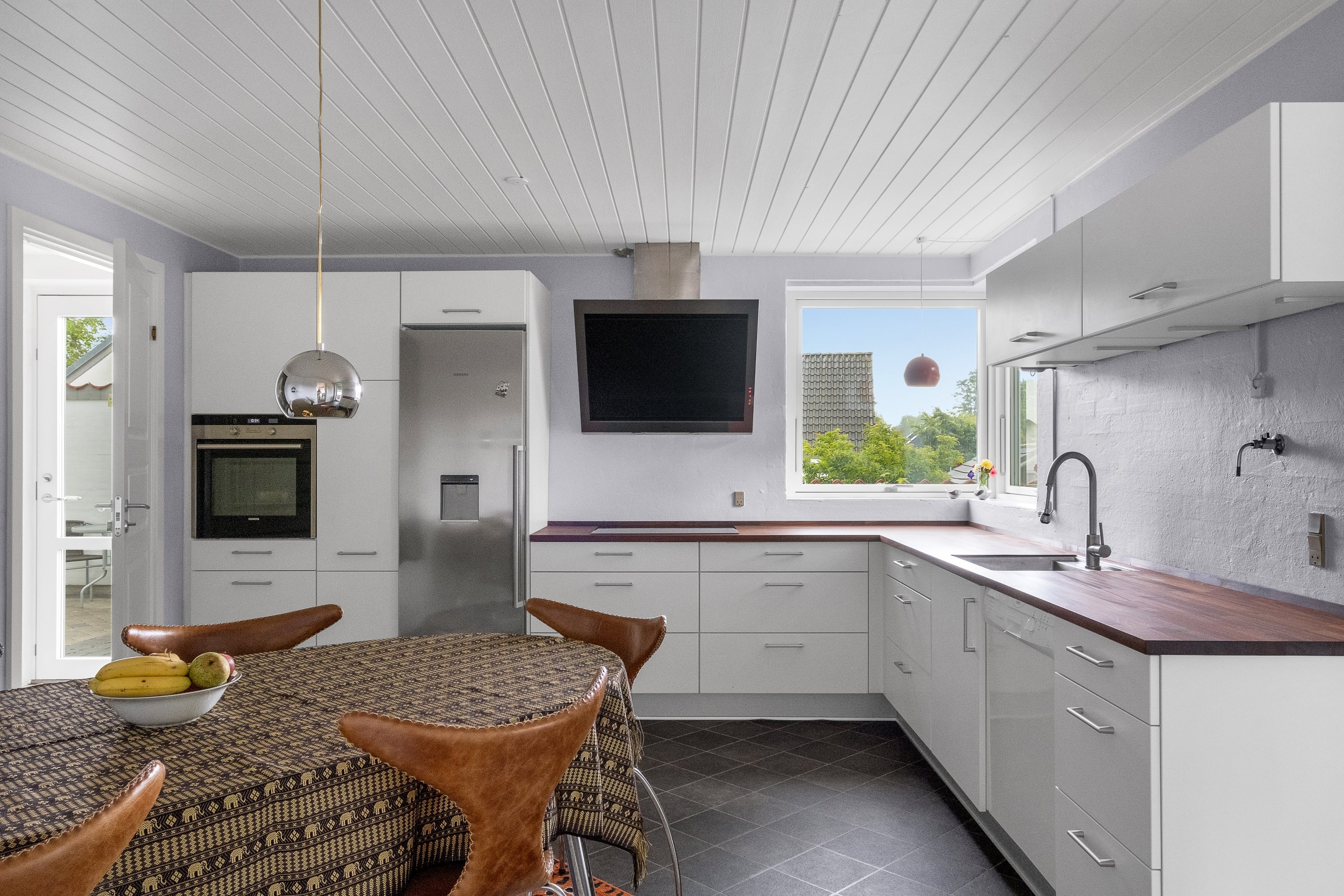 Fremhævet køkken alrum billede i fuldskærmstilstand. Billede af Elsted Kirkevej 9, 8520 Lystrup