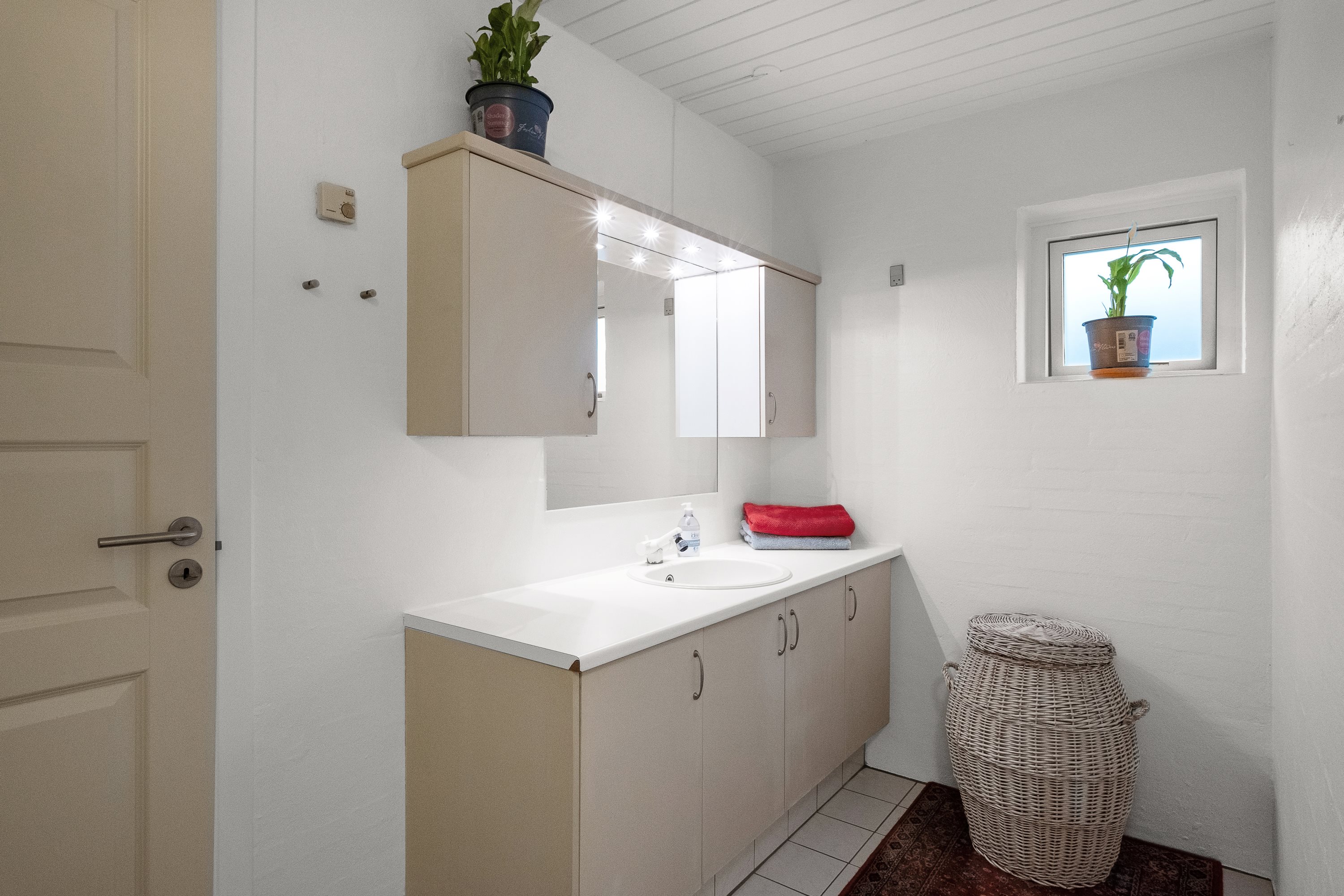 Fremhævet badeværelse billede i fuldskærmstilstand. Billede af Elsted Kirkevej 9, 8520 Lystrup