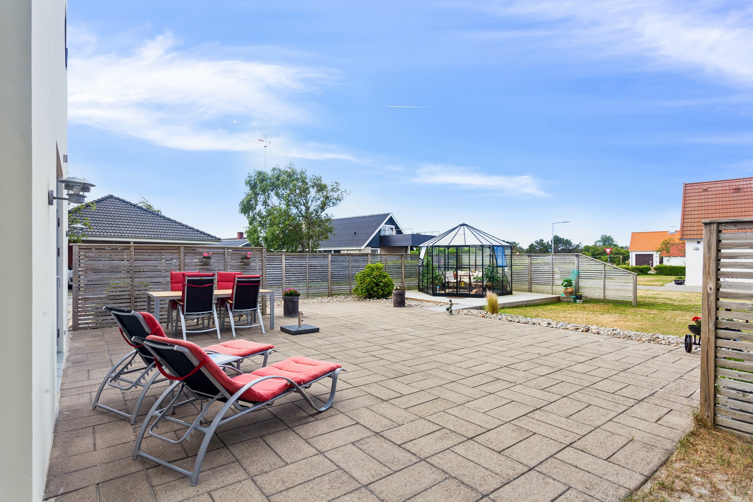 Fremhævet terrasse billede i fuldskærmstilstand. Billede af Drosselvej 3, Østerby Havn, 9940 Læsø