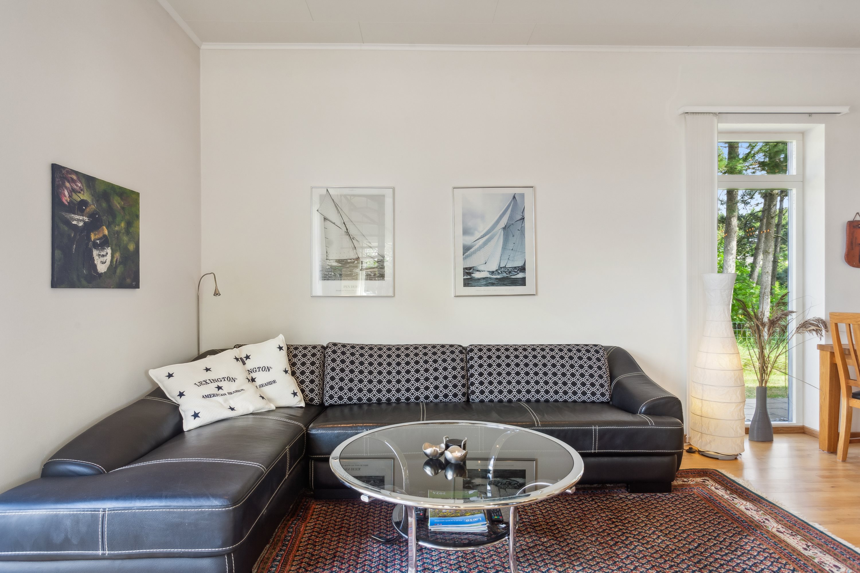 Fremhævet stue billede i fuldskærmstilstand. Billede af Drosselvej 3, Østerby Havn, 9940 Læsø