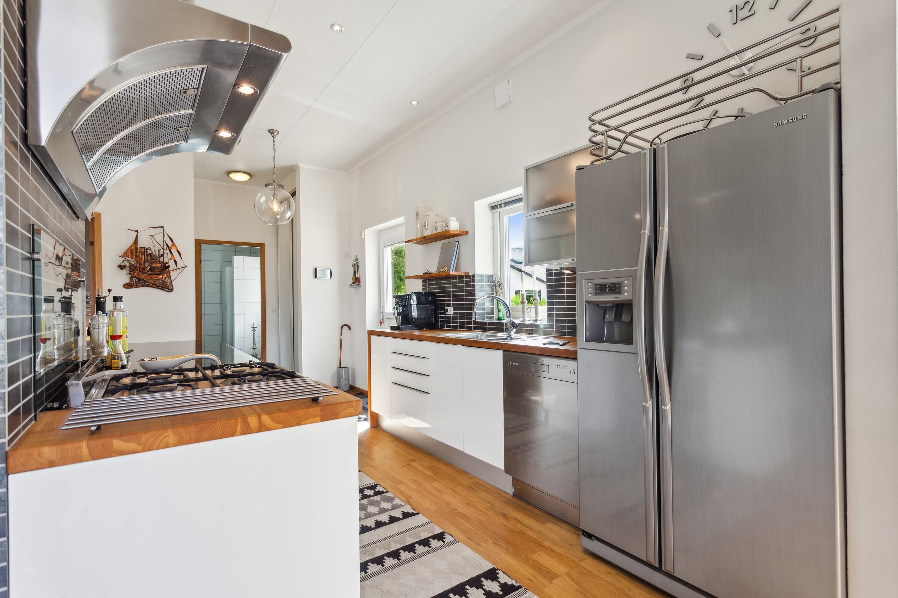 Fremhævet køkken billede i fuldskærmstilstand. Billede af Drosselvej 3, Østerby Havn, 9940 Læsø