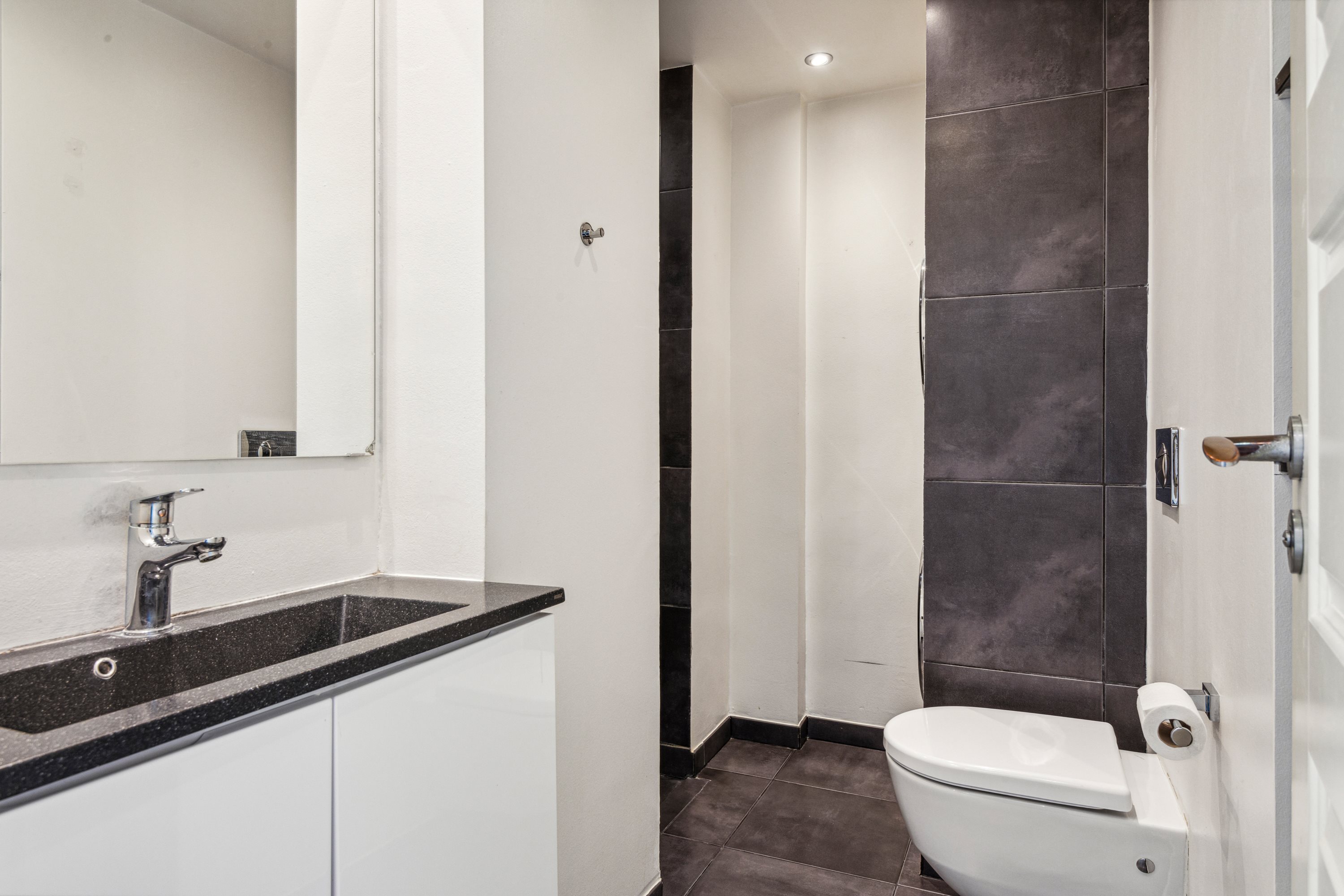 Miniaturebillede 2: badeværelse. Billede af Årestrupsvej 10, 1. tv., 9000 Aalborg