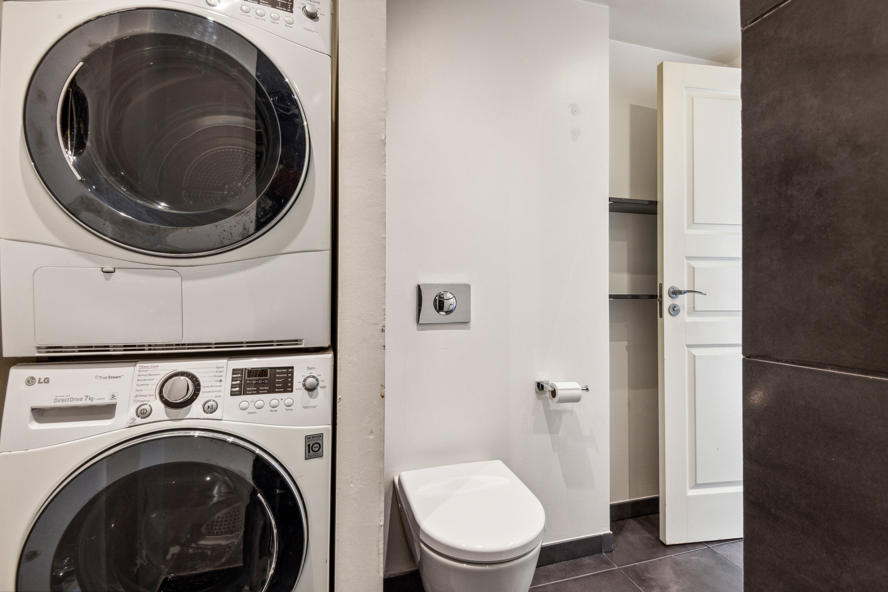 Fremhævet badeværelse billede i fuldskærmstilstand. Billede af Årestrupsvej 10, 1. tv., 9000 Aalborg